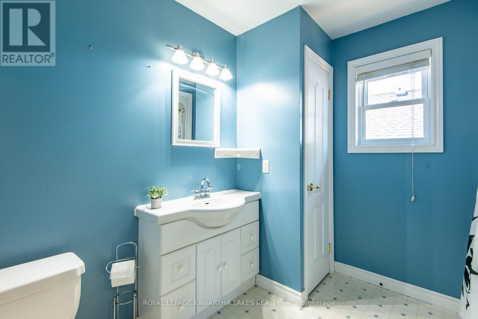 91 Glenelg Street W, Kawartha Lakes, Ontario  K9V 2V8 - Photo 17 - X12352452