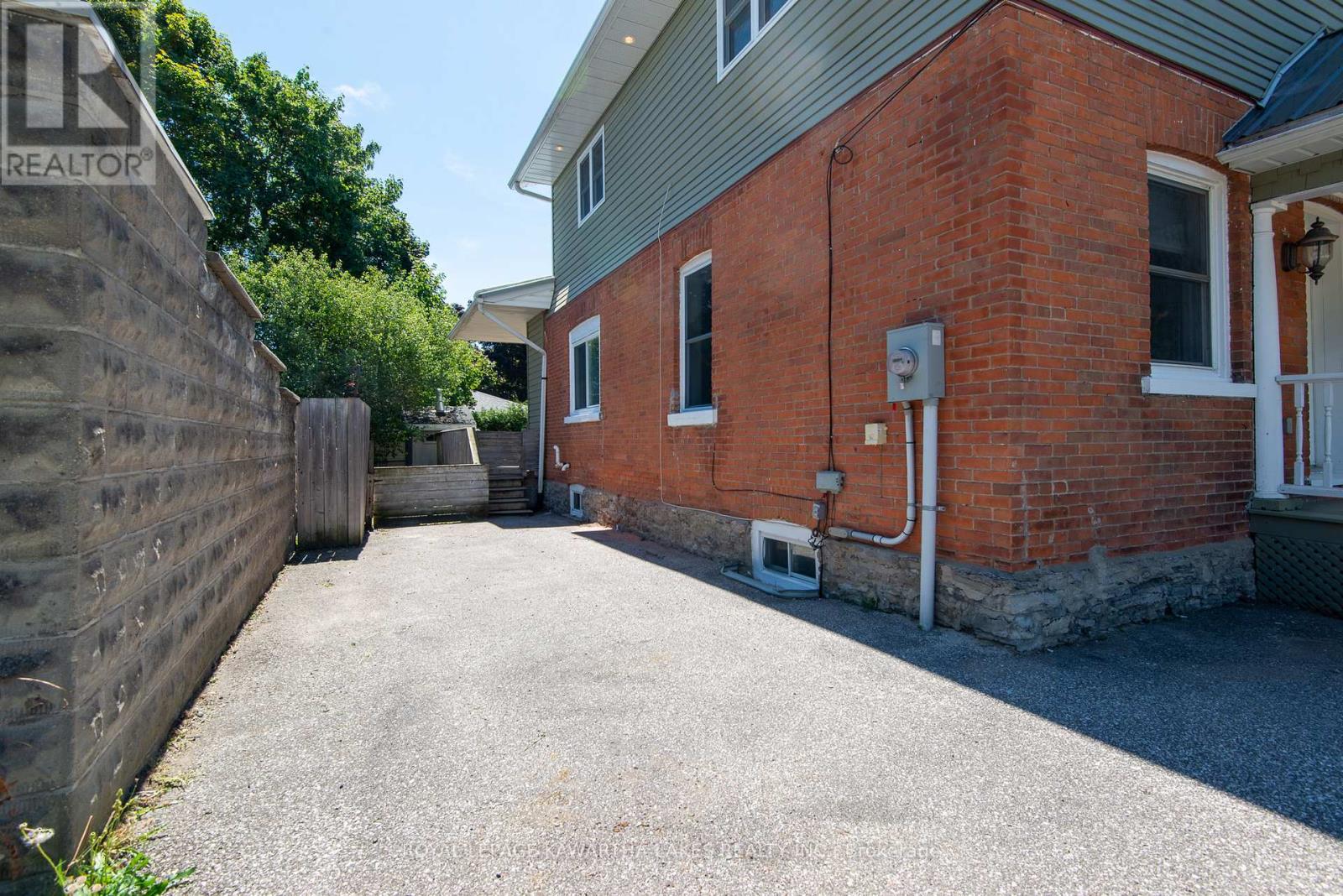 91 Glenelg Street W, Kawartha Lakes, Ontario  K9V 2V8 - Photo 28 - X12352452