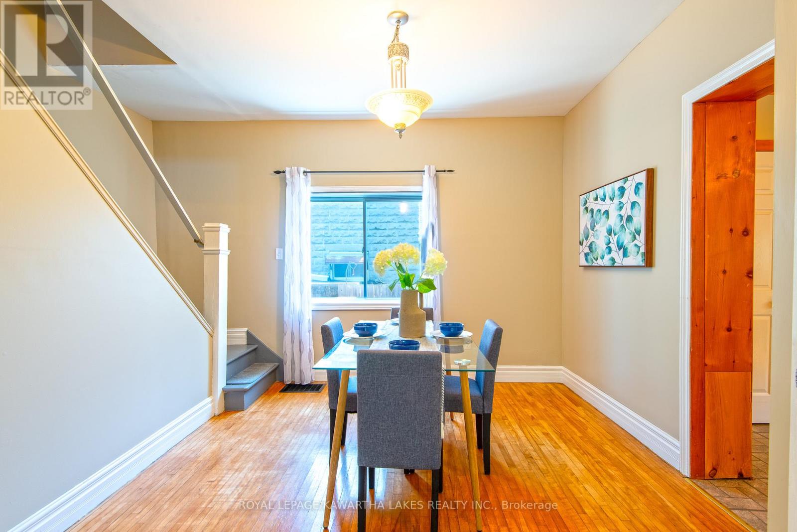 91 Glenelg Street W, Kawartha Lakes, Ontario  K9V 2V8 - Photo 6 - X12352452