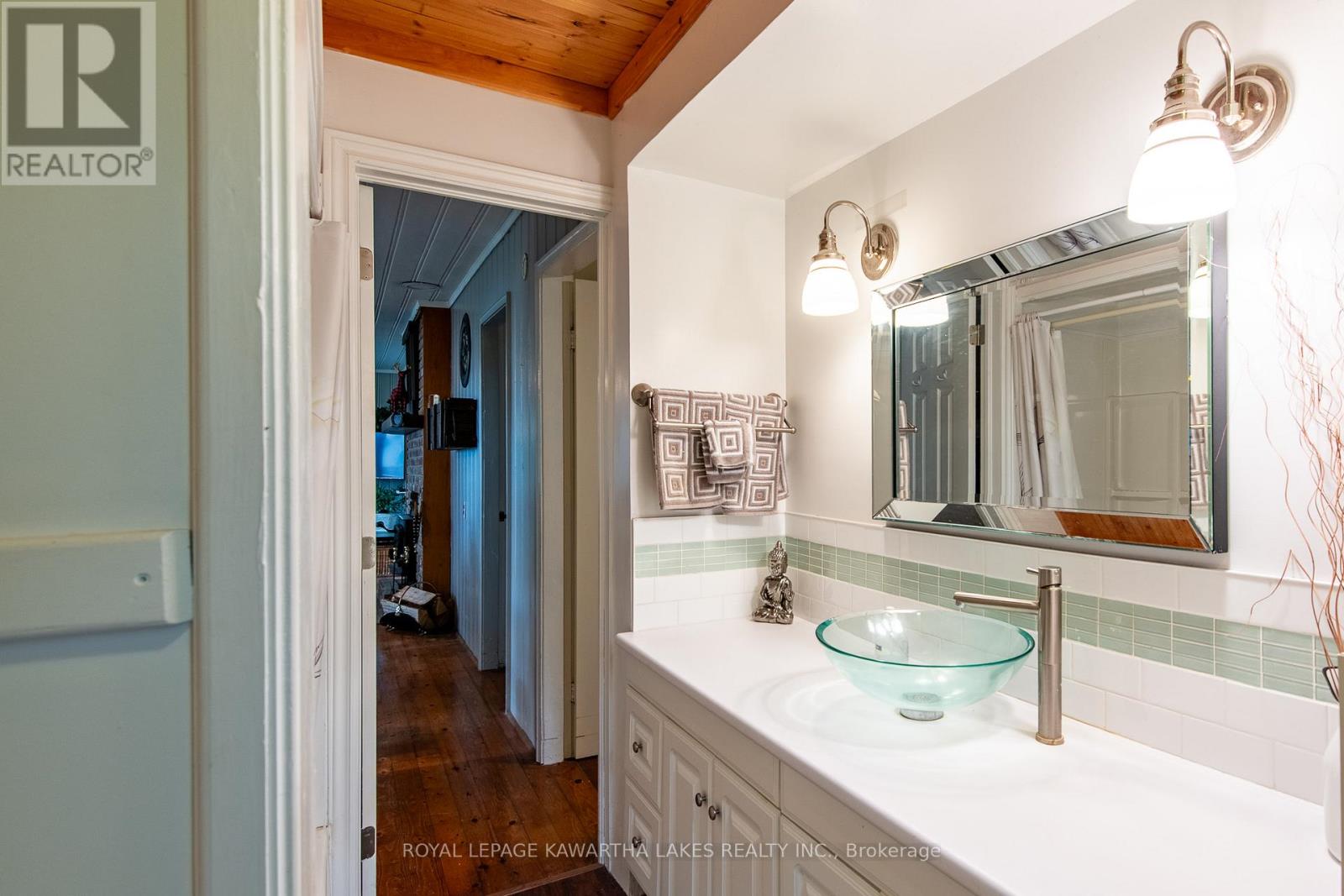 130 Driftwood Village Drive, Kawartha Lakes, Ontario  K0M 1K0 - Photo 11 - X12363936