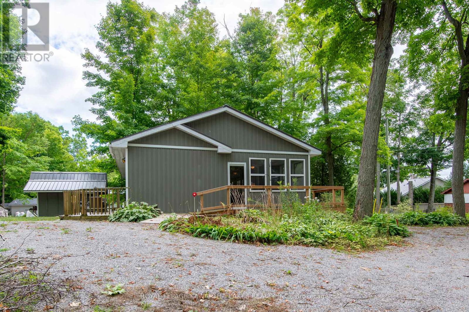 130 Driftwood Village Drive, Kawartha Lakes, Ontario  K0M 1K0 - Photo 20 - X12363936