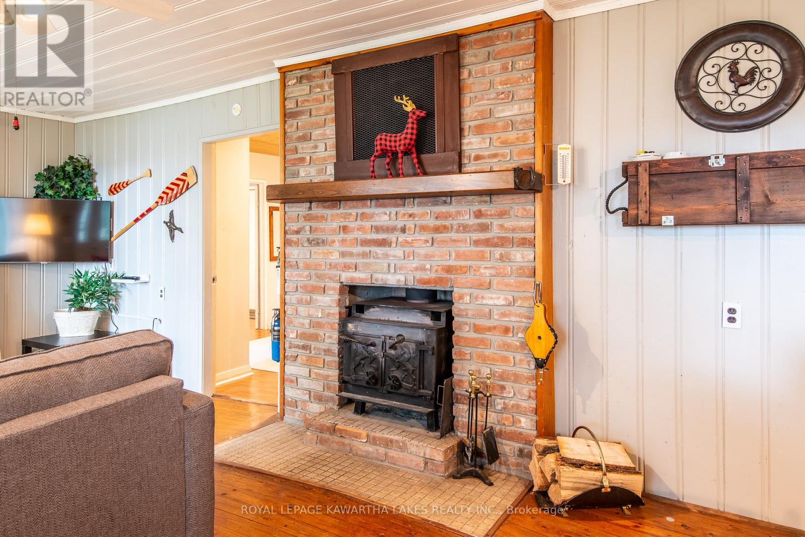 130 Driftwood Village Drive, Kawartha Lakes, Ontario  K0M 1K0 - Photo 7 - X12363936