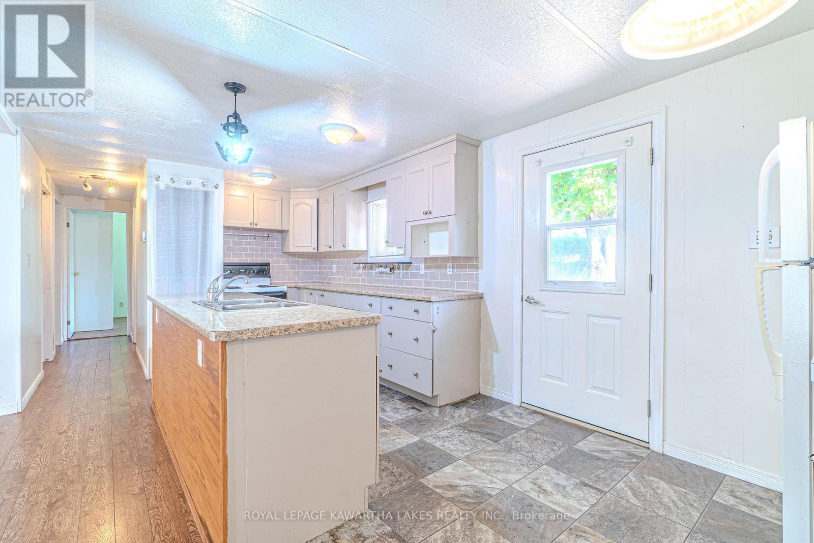 29 Macal Drive, Kawartha Lakes, Ontario  K9V 0H5 - Photo 14 - X12364492