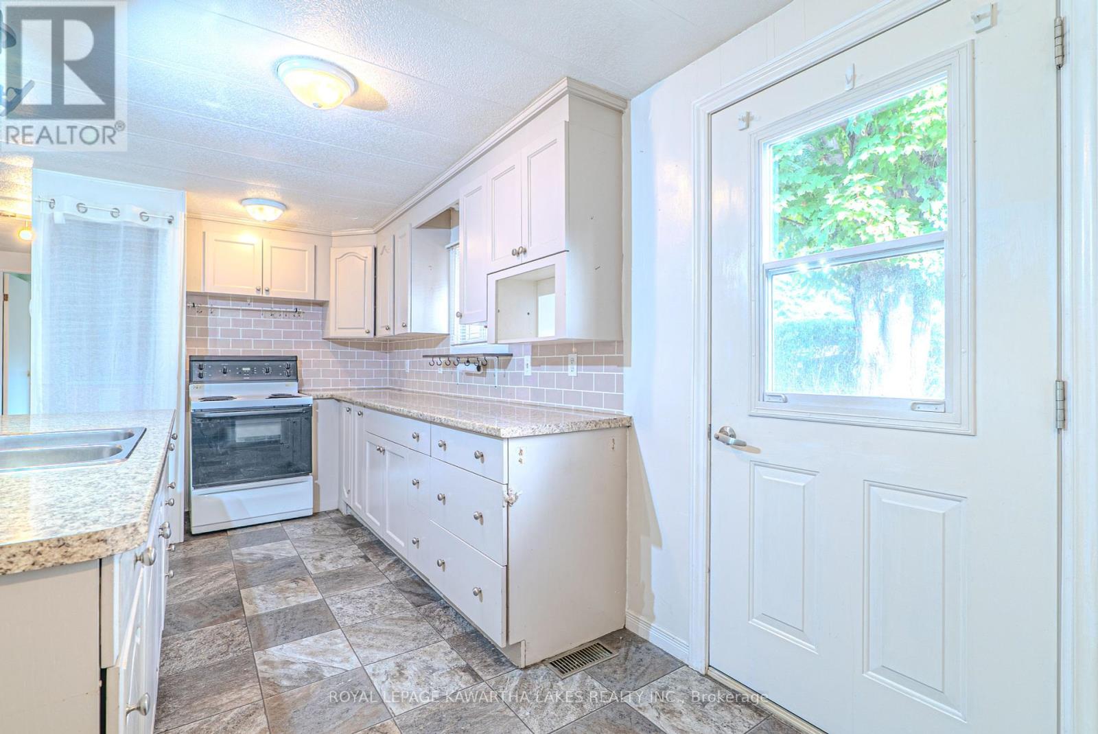 29 Macal Drive, Kawartha Lakes, Ontario  K9V 0H5 - Photo 15 - X12364492