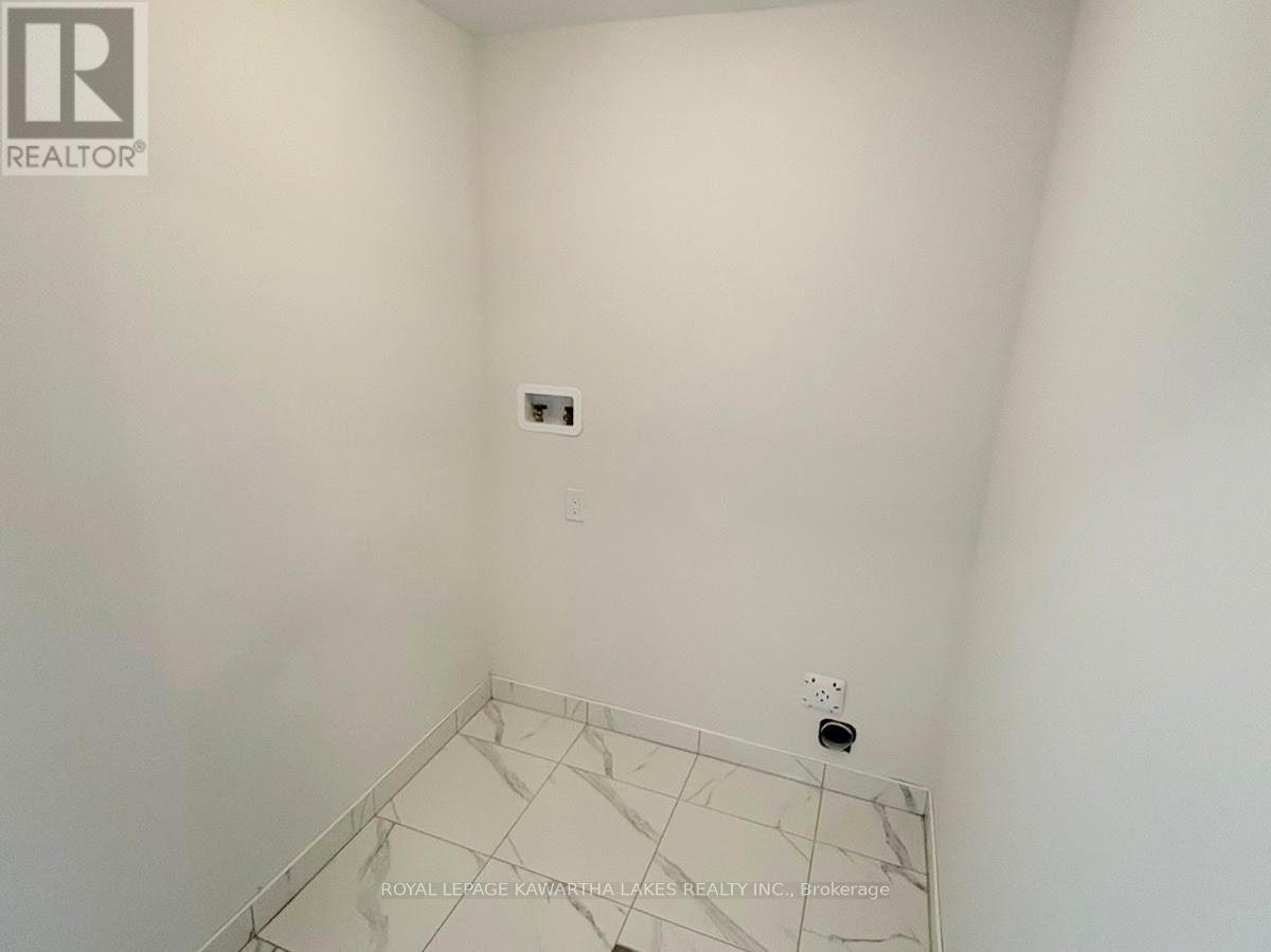 27 Hickey Lane, Kawartha Lakes, Ontario  K9V 0T3 - Photo 24 - X12367987