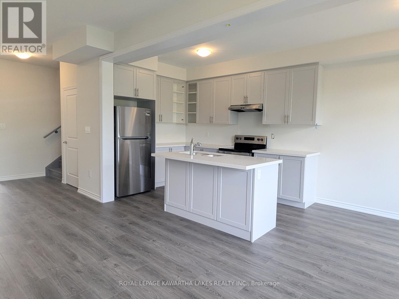 27 Hickey Lane, Kawartha Lakes, Ontario  K9V 0T3 - Photo 4 - X12367987