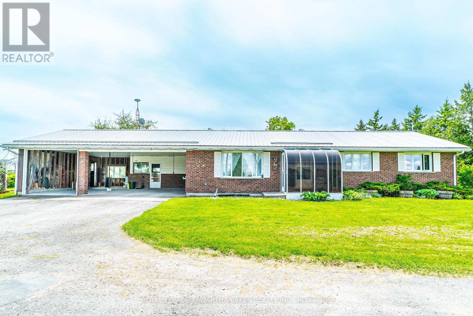 576 Lorneville Road, Kawartha Lakes, Ontario  K0M 2T0 - Photo 14 - X12373303