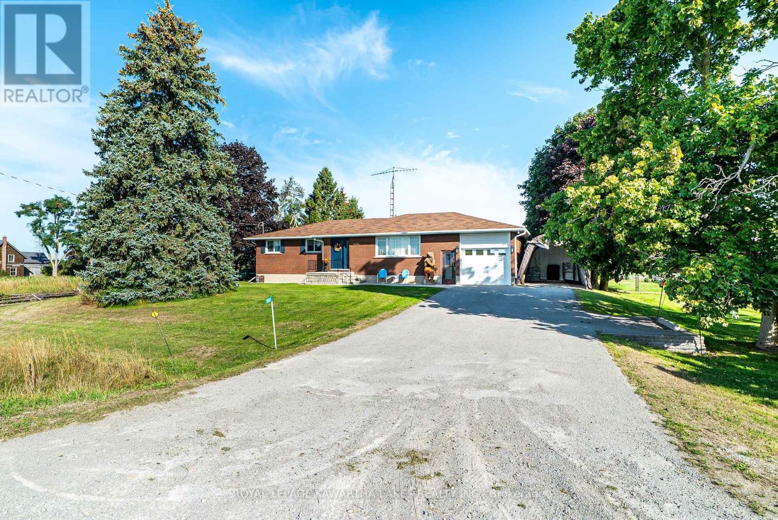 1899 Little Britain Road, Kawartha Lakes, Ontario  K9V 4R2 - Photo 4 - X12377601
