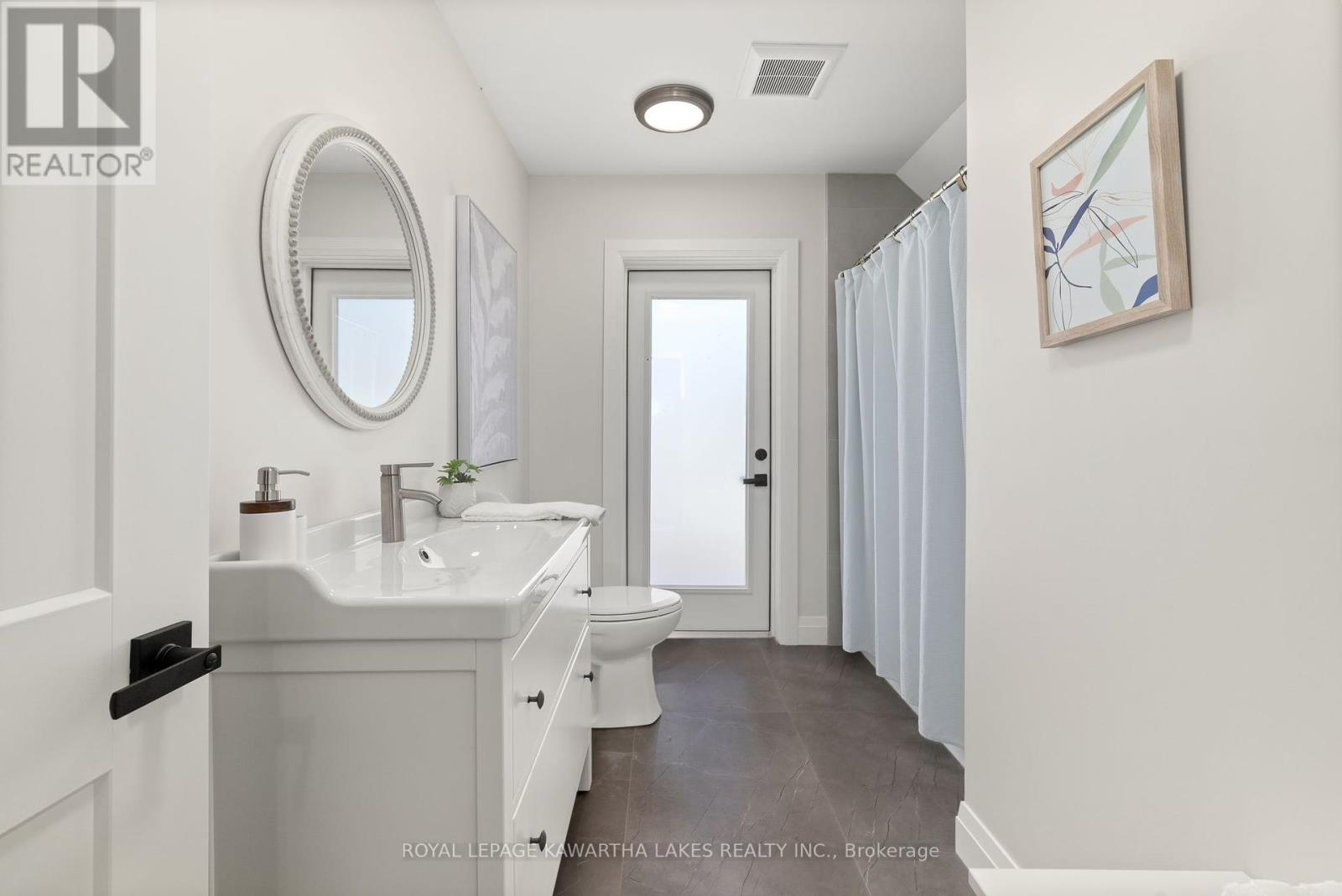 45 Oak Street, Kawartha Lakes, Ontario  K0M 1N0 - Photo 28 - X12391085