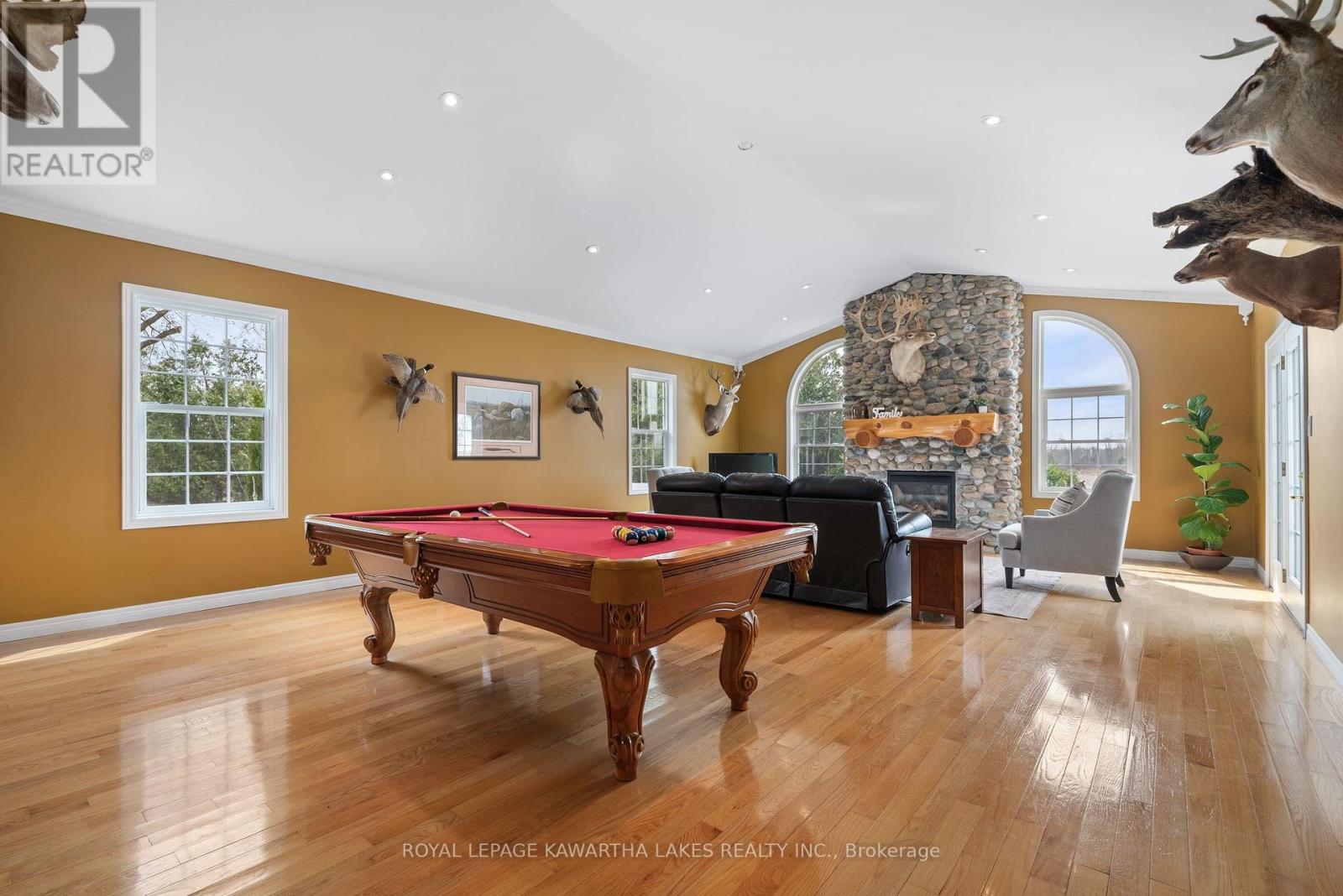 890 Woodville Road, Kawartha Lakes, Ontario  K0M 2T0 - Photo 23 - X12396313