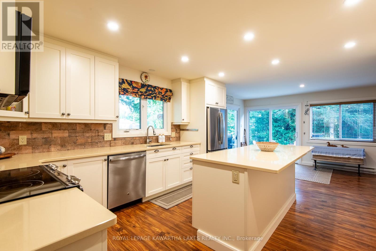 78 Riverbank Road, Kawartha Lakes, Ontario  K0M 1N0 - Photo 12 - X12405817