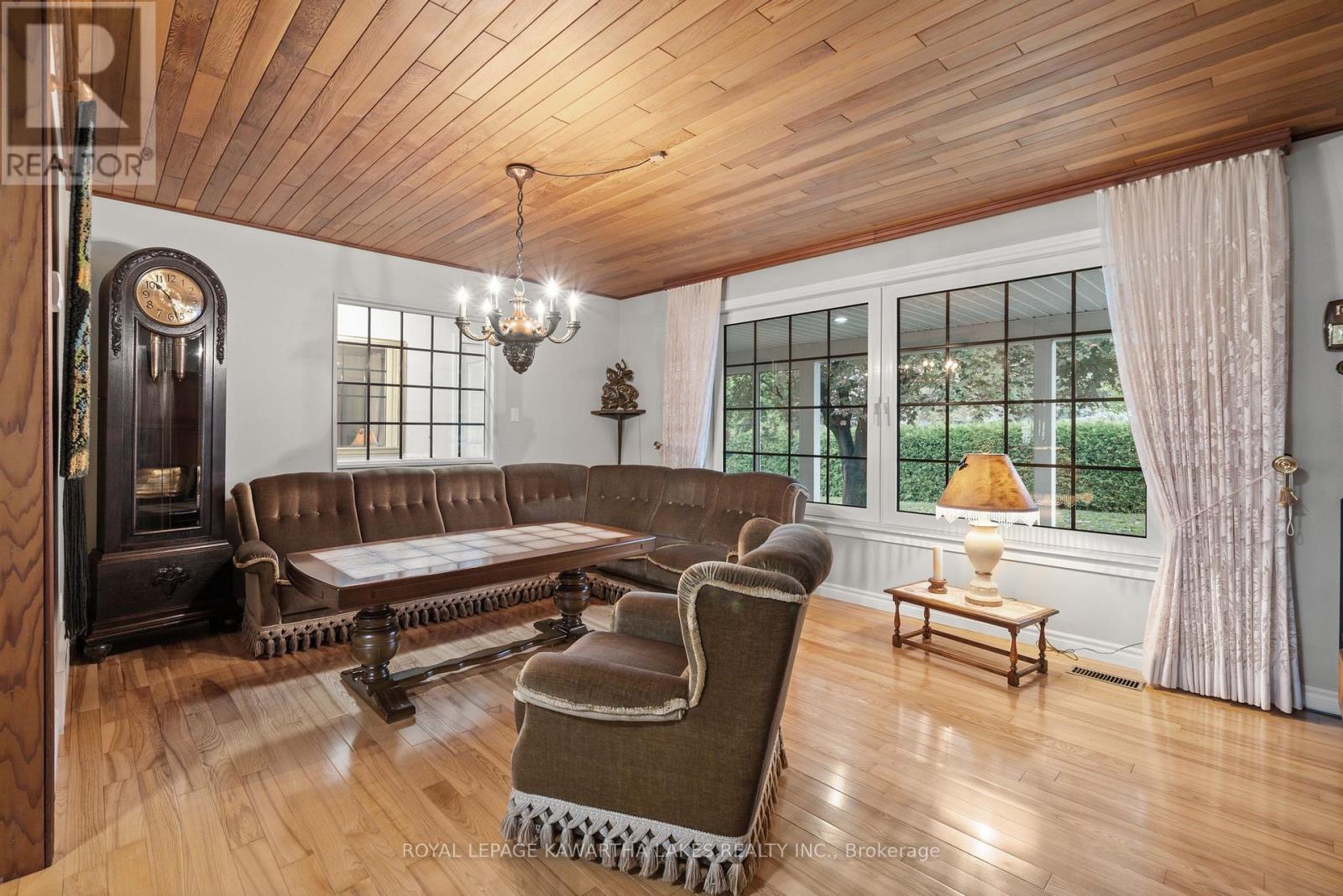 3 Pinewood Crescent, Kawartha Lakes, Ontario  L0A 1K0 - Photo 18 - X12424078