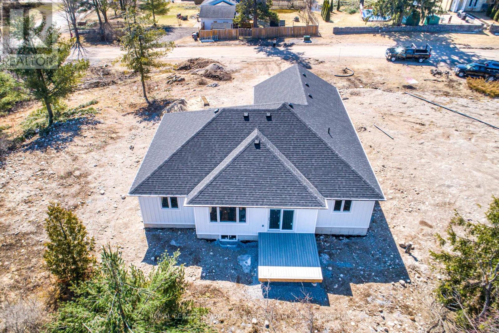 6 Patrick Street, Kawartha Lakes, Ontario  K0M 2B0 - Photo 21 - X12434489