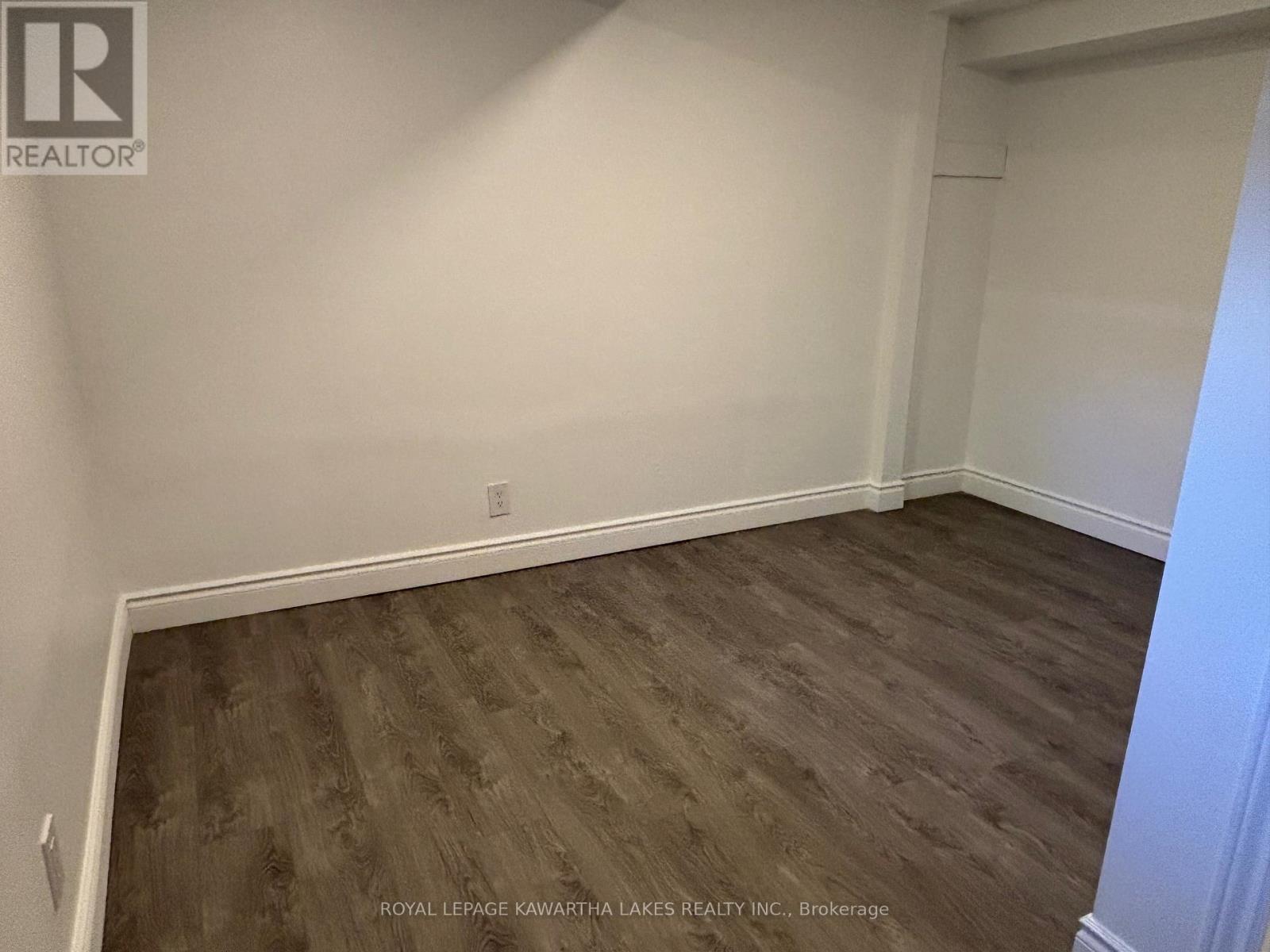 Lower - 128 Angeline Street N, Kawartha Lakes, Ontario  K9V 4N1 - Photo 7 - X12443104