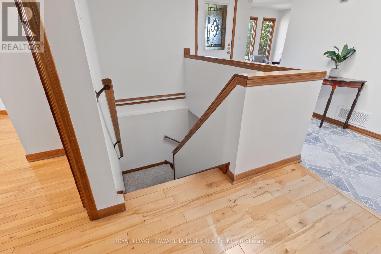 195 Elgin Street W, Kawartha Lakes, Ontario  K9V 6B1 - Photo 25 - X12445130