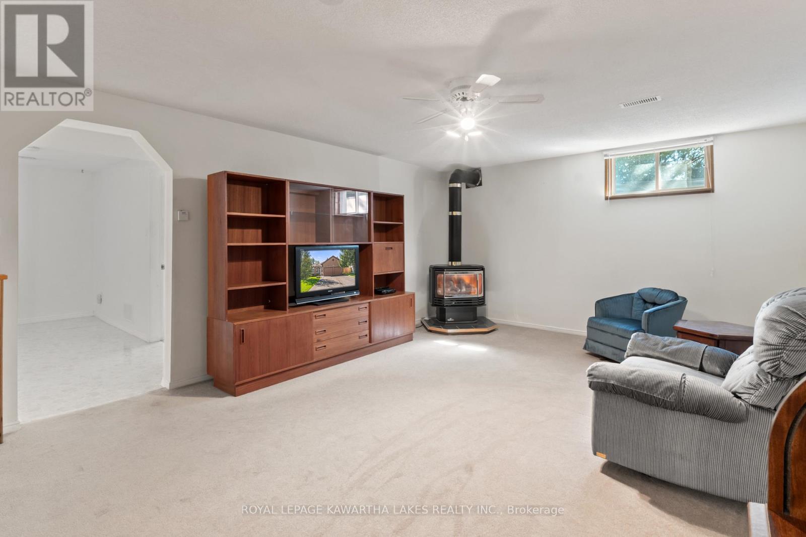 195 Elgin Street W, Kawartha Lakes, Ontario  K9V 6B1 - Photo 28 - X12445130