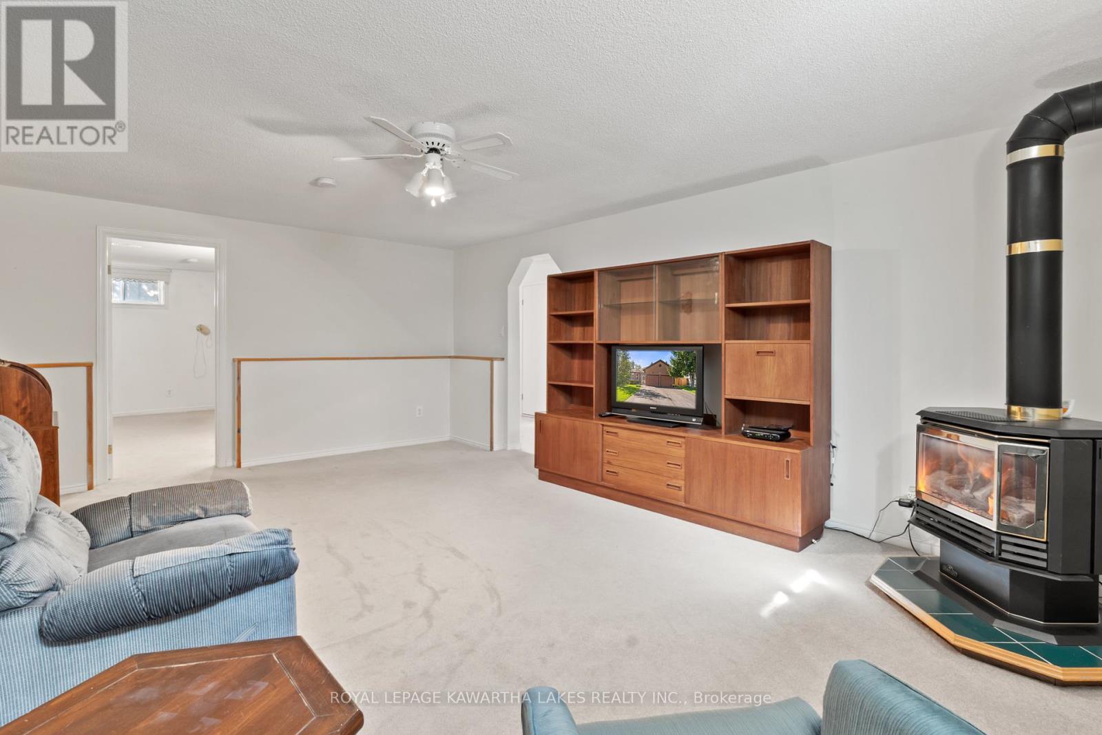 195 Elgin Street W, Kawartha Lakes, Ontario  K9V 6B1 - Photo 29 - X12445130