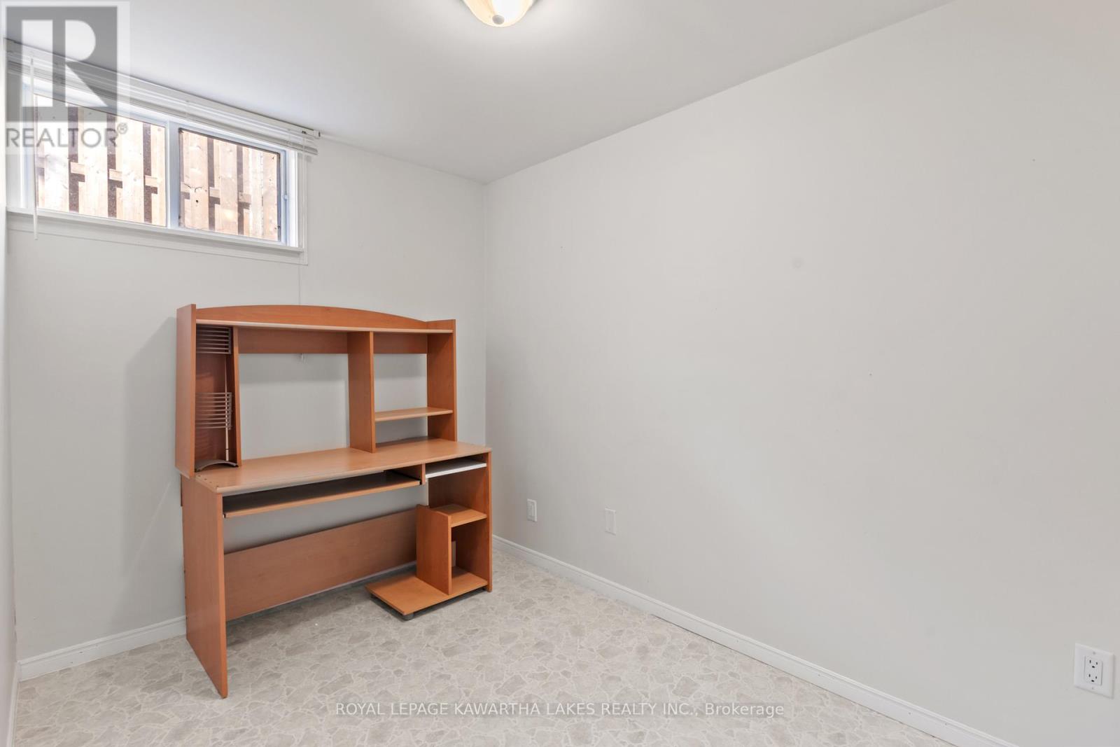 195 Elgin Street W, Kawartha Lakes, Ontario  K9V 6B1 - Photo 33 - X12445130