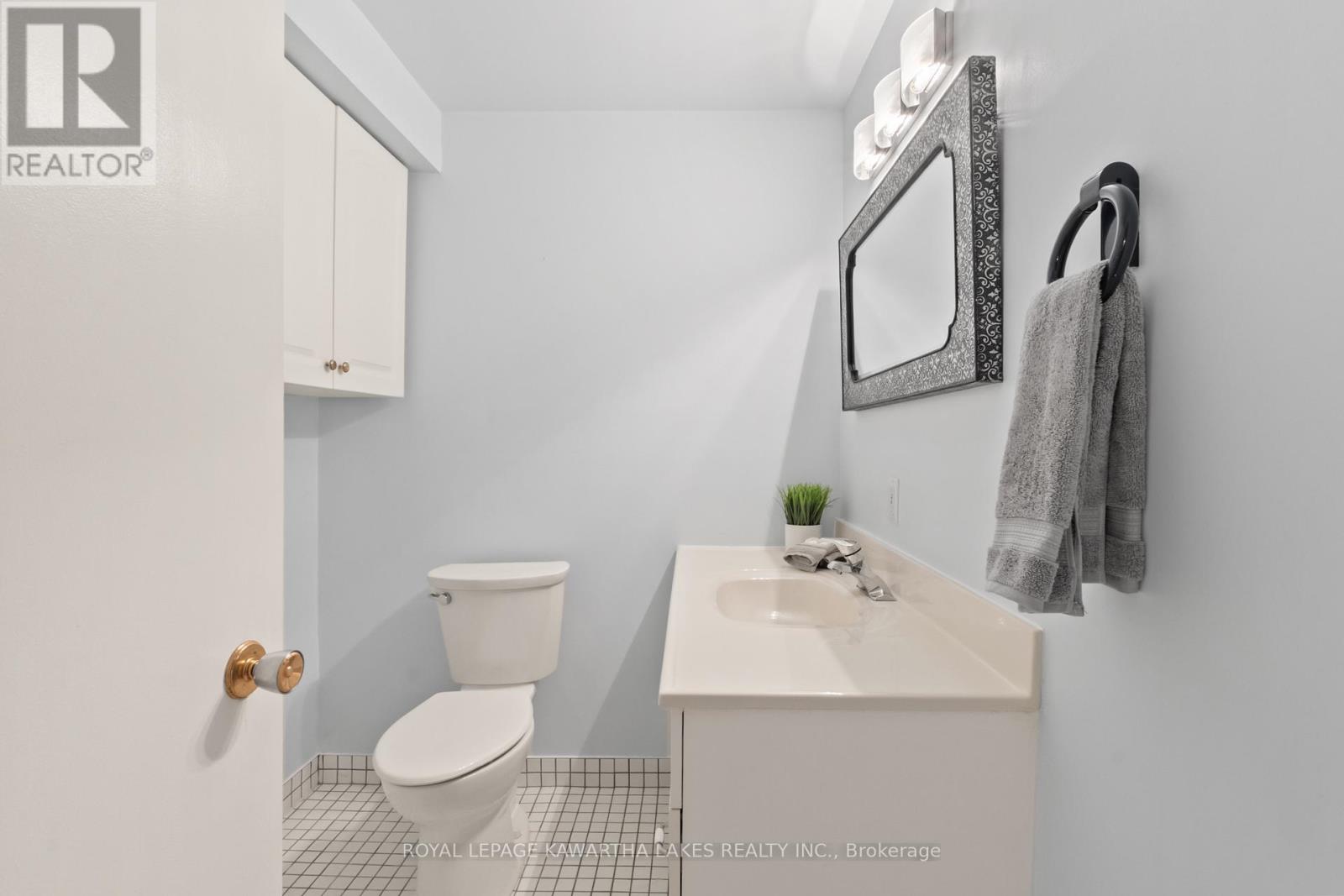 195 Elgin Street W, Kawartha Lakes, Ontario  K9V 6B1 - Photo 34 - X12445130