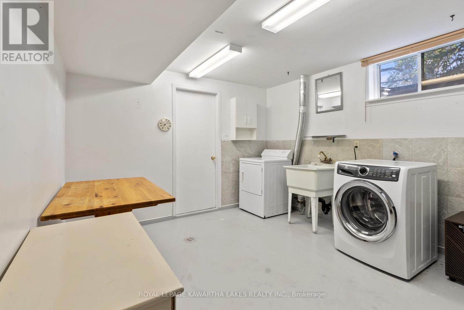 195 Elgin Street W, Kawartha Lakes, Ontario  K9V 6B1 - Photo 35 - X12445130