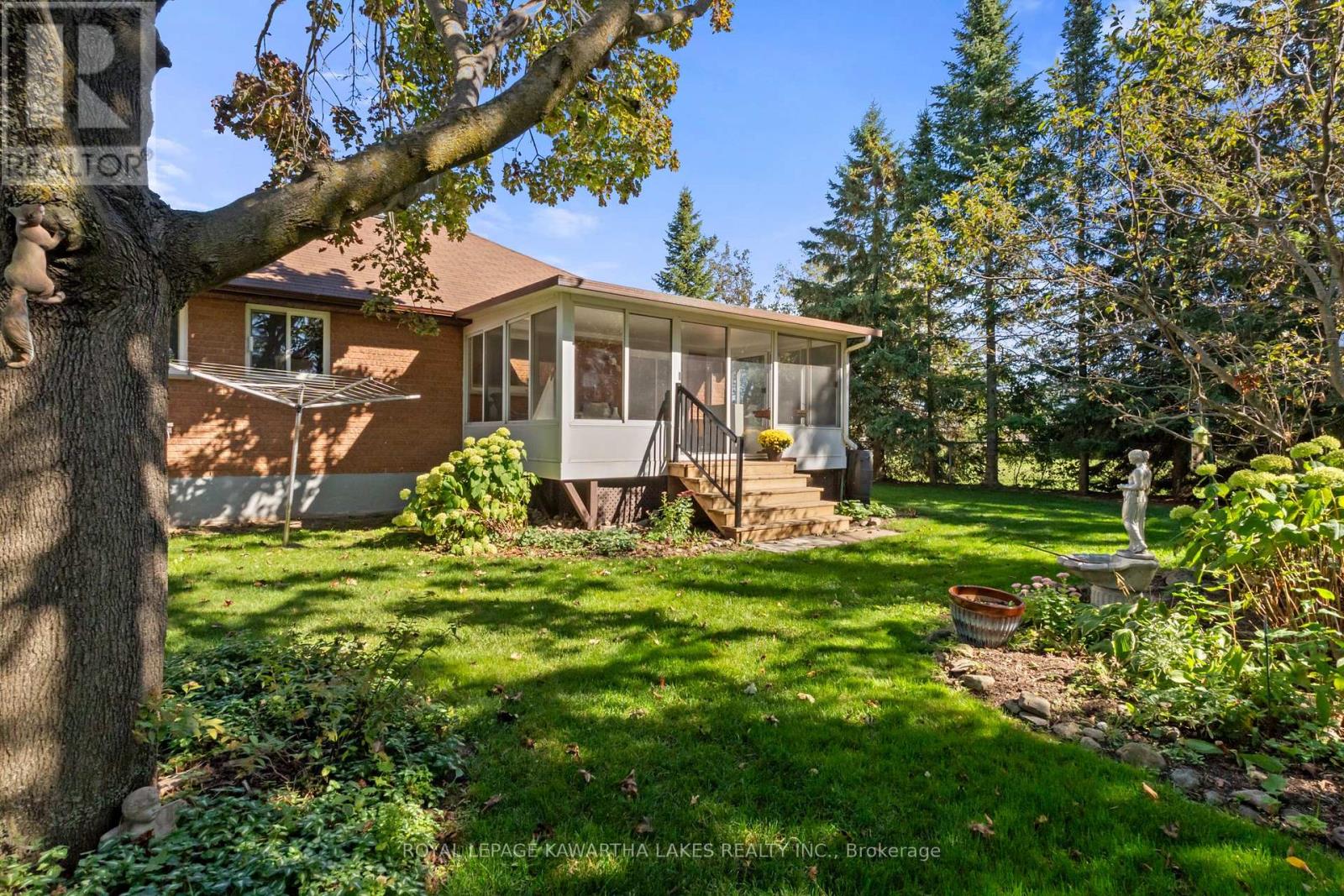 195 Elgin Street W, Kawartha Lakes, Ontario  K9V 6B1 - Photo 43 - X12445130