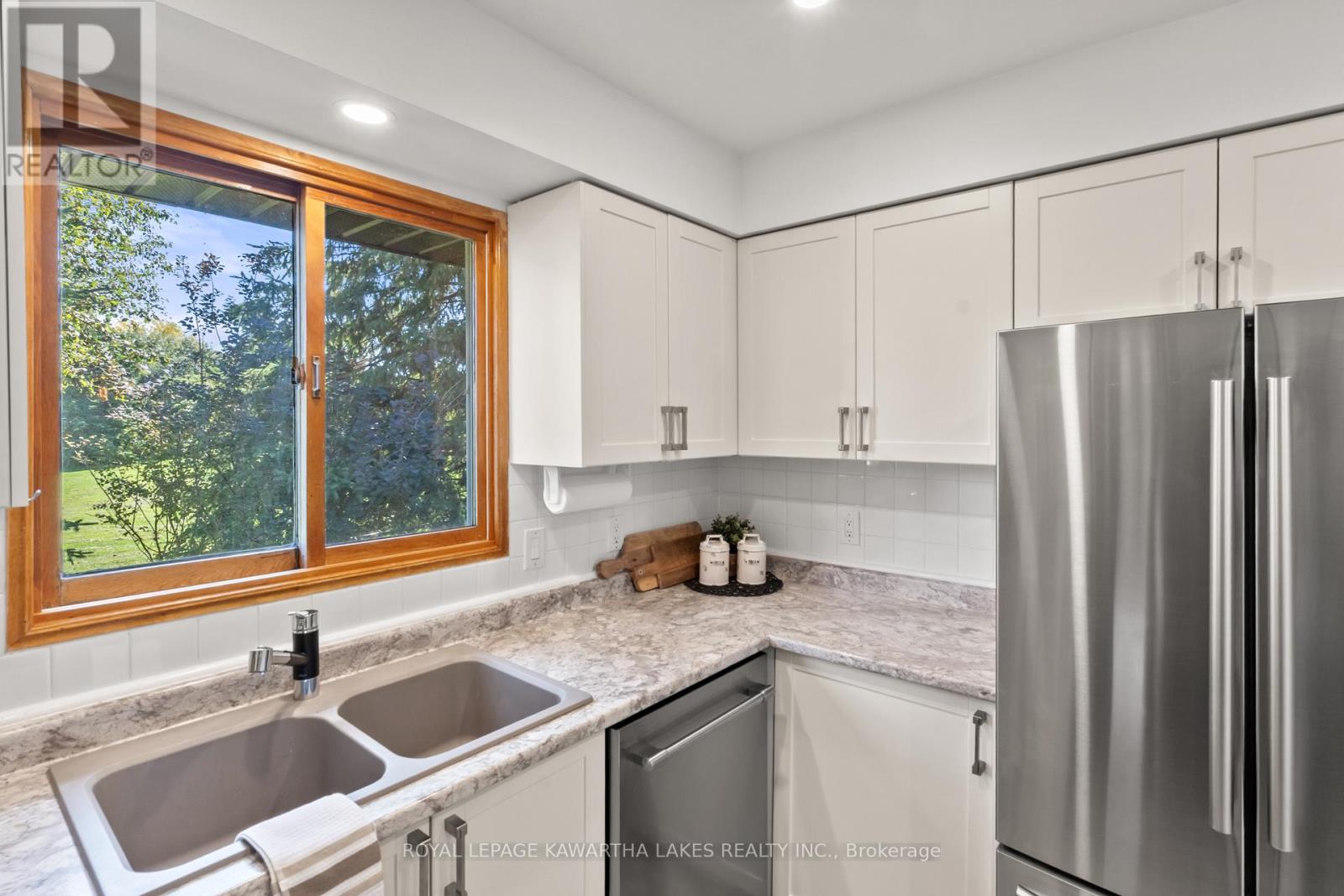 195 Elgin Street W, Kawartha Lakes, Ontario  K9V 6B1 - Photo 47 - X12445130