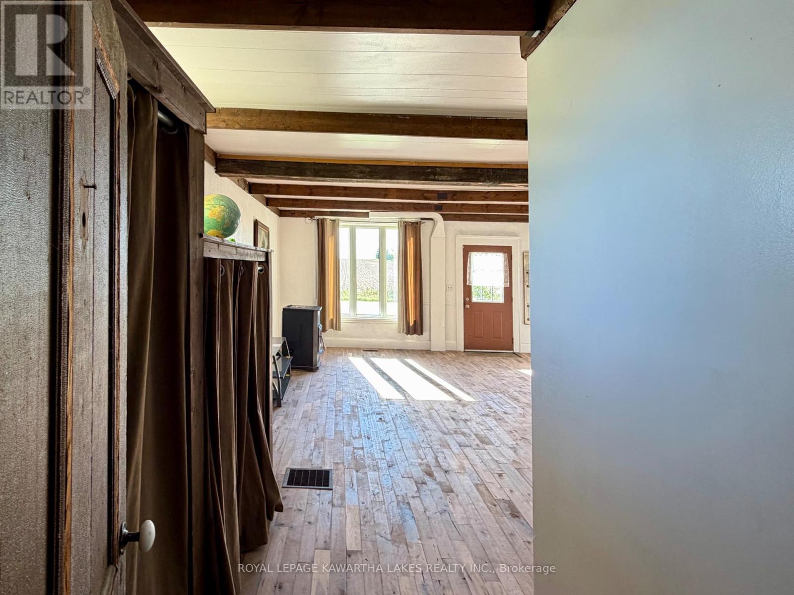 833 Woodville Road, Kawartha Lakes, Ontario  K0M 2T0 - Photo 19 - X12456328