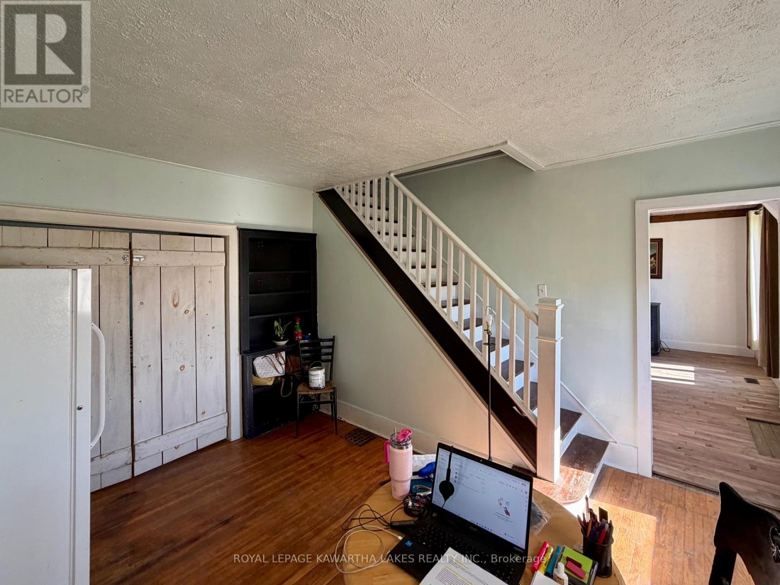 833 Woodville Road, Kawartha Lakes, Ontario  K0M 2T0 - Photo 8 - X12456328
