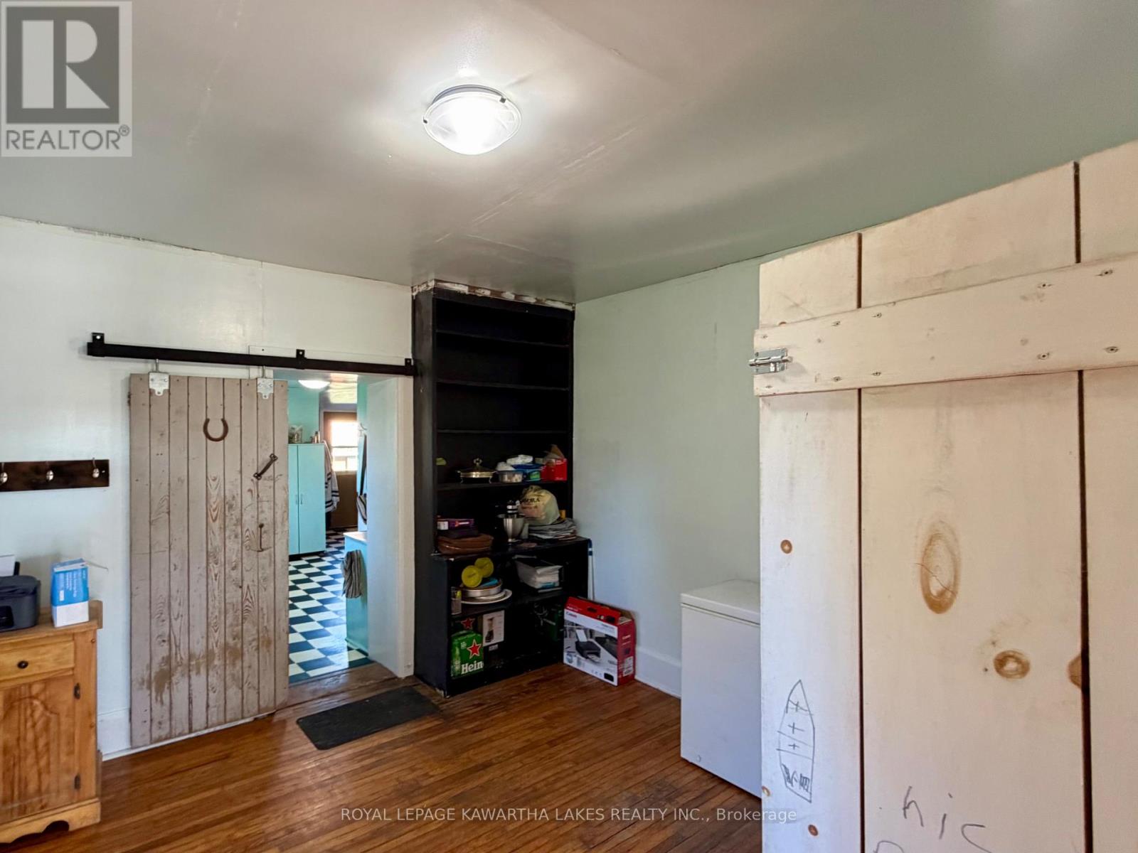 833 Woodville Road, Kawartha Lakes, Ontario  K0M 2T0 - Photo 9 - X12456328