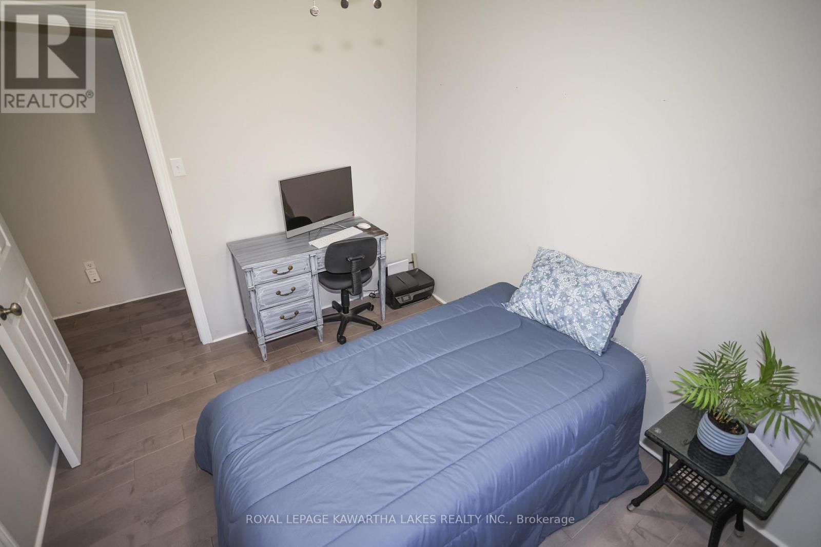 1185 Zoschke Drive, Penetanguishene, Ontario  L9M 2C4 - Photo 21 - S12456688