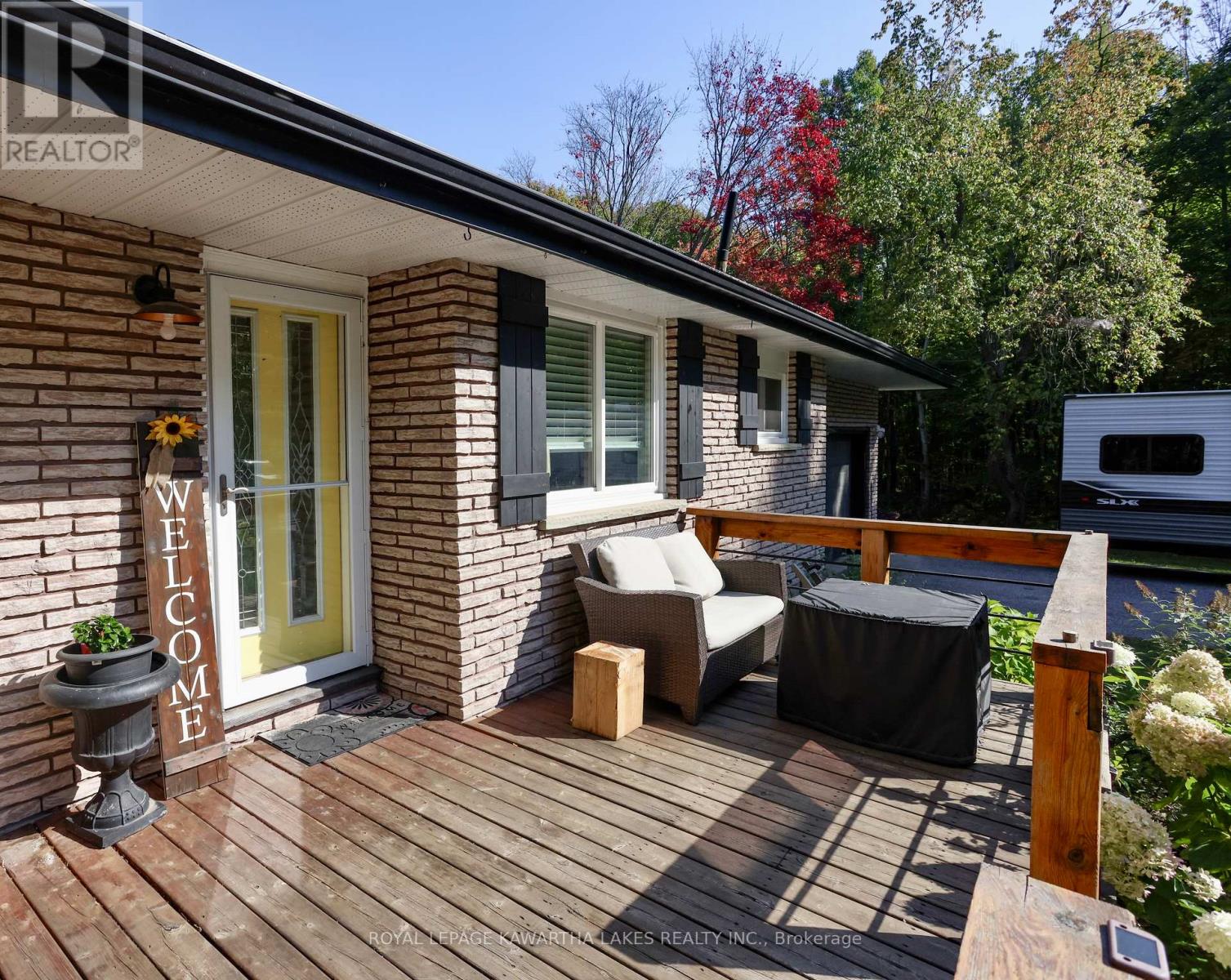 1185 Zoschke Drive, Penetanguishene, Ontario  L9M 2C4 - Photo 5 - S12456688