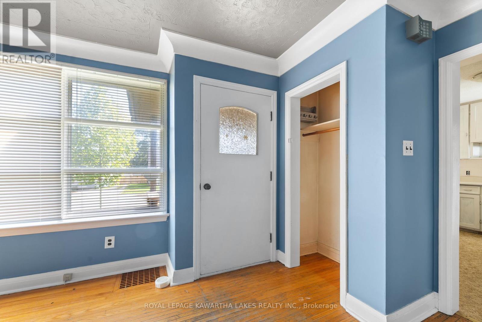 184 Ardmore Avenue, Kawartha Lakes, Ontario  K9V 2T5 - Photo 19 - X12463056