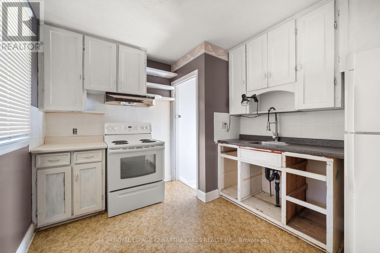 184 Ardmore Avenue, Kawartha Lakes, Ontario  K9V 2T5 - Photo 24 - X12463056