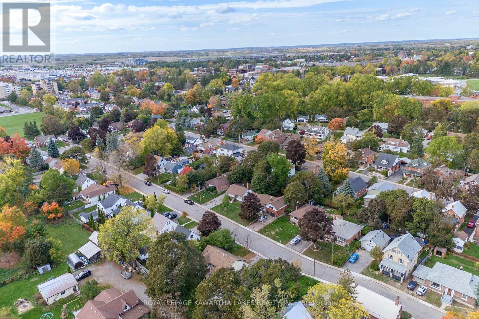 184 Ardmore Avenue, Kawartha Lakes, Ontario  K9V 2T5 - Photo 3 - X12463056