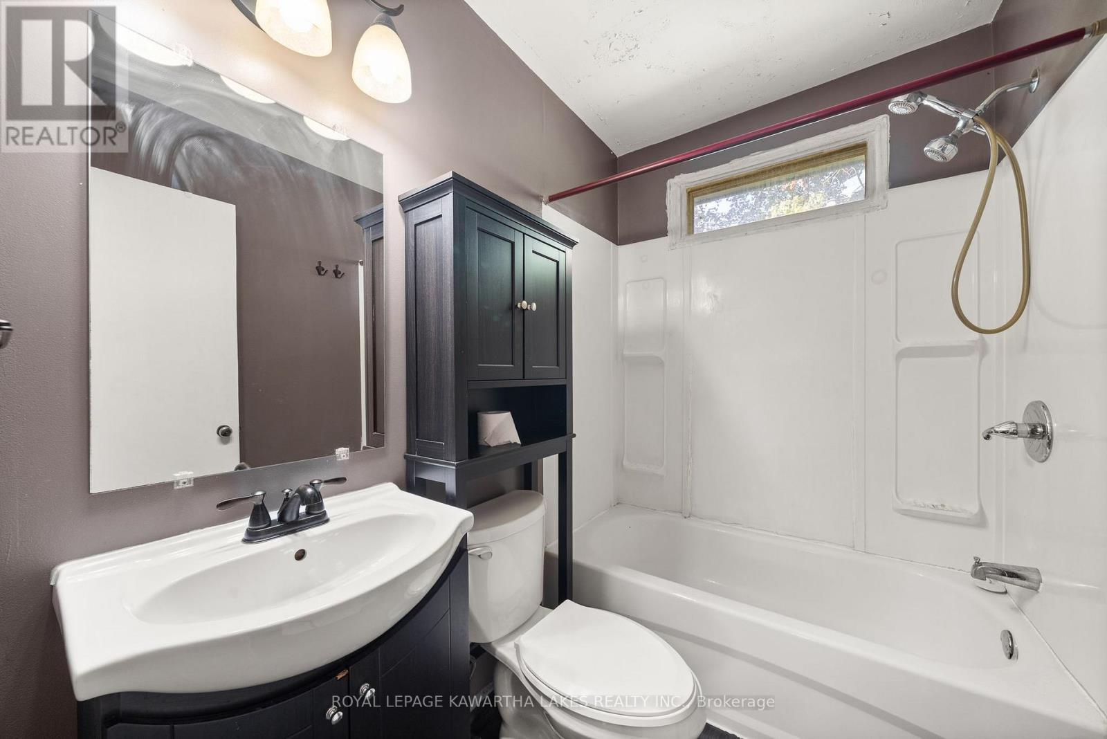 184 Ardmore Avenue, Kawartha Lakes, Ontario  K9V 2T5 - Photo 32 - X12463056