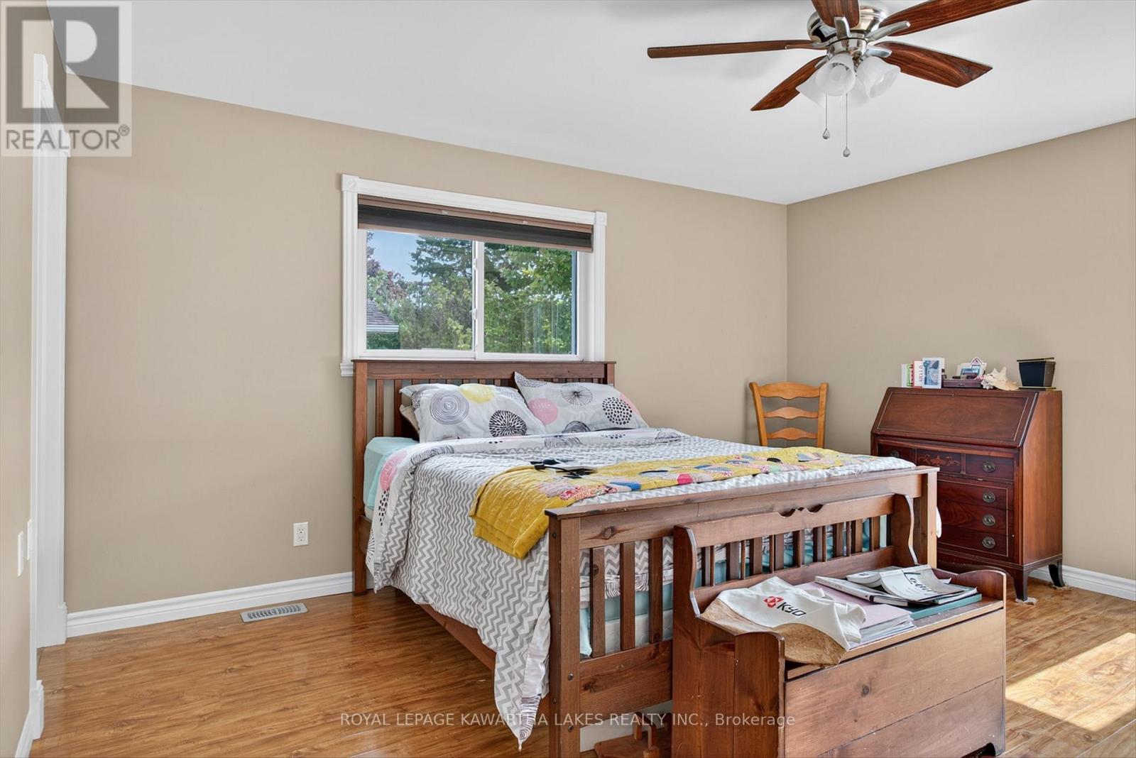 21 Hillside Drive, Kawartha Lakes, Ontario  K9V 1A3 - Photo 18 - X12467476