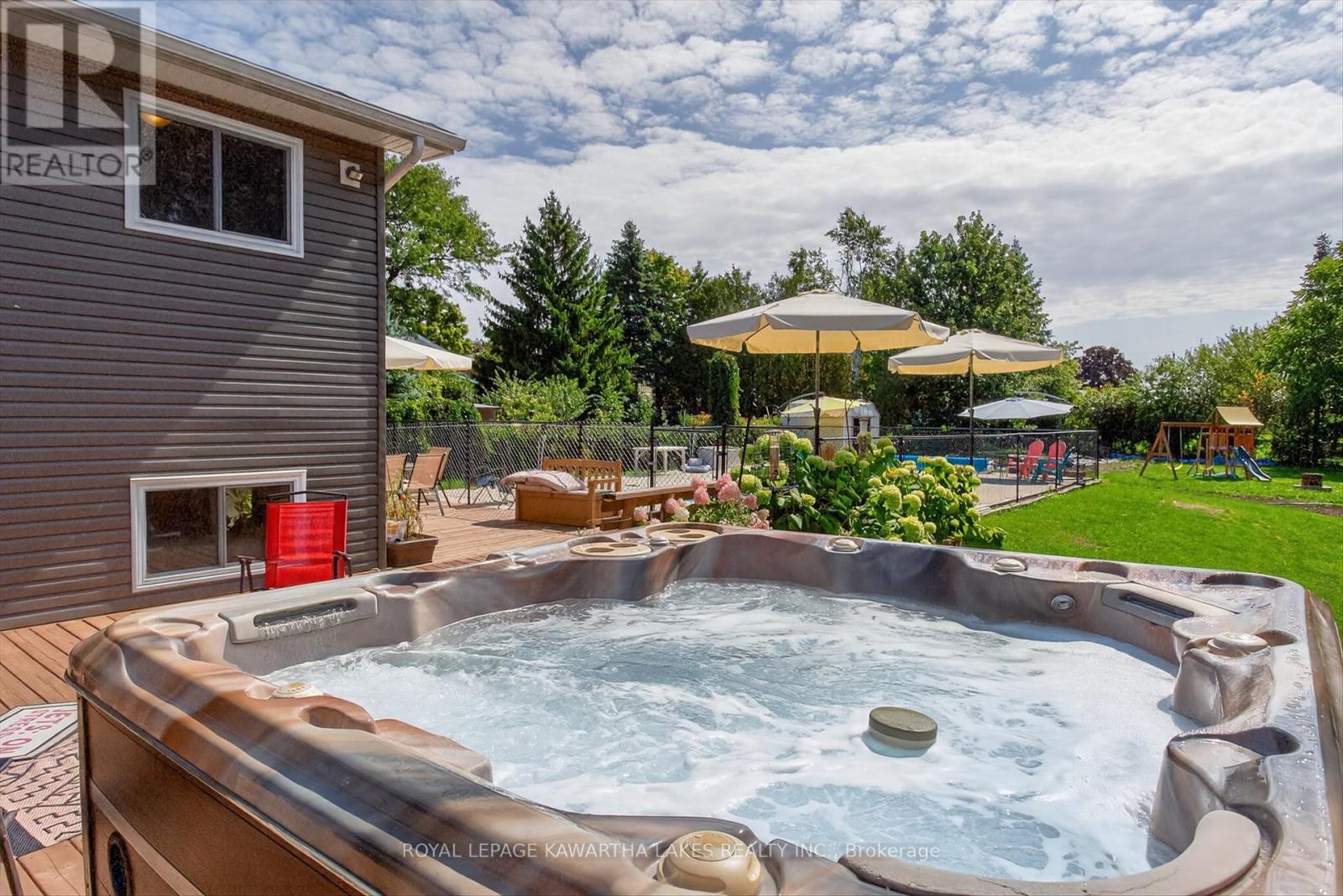 21 Hillside Drive, Kawartha Lakes, Ontario  K9V 1A3 - Photo 31 - X12467476
