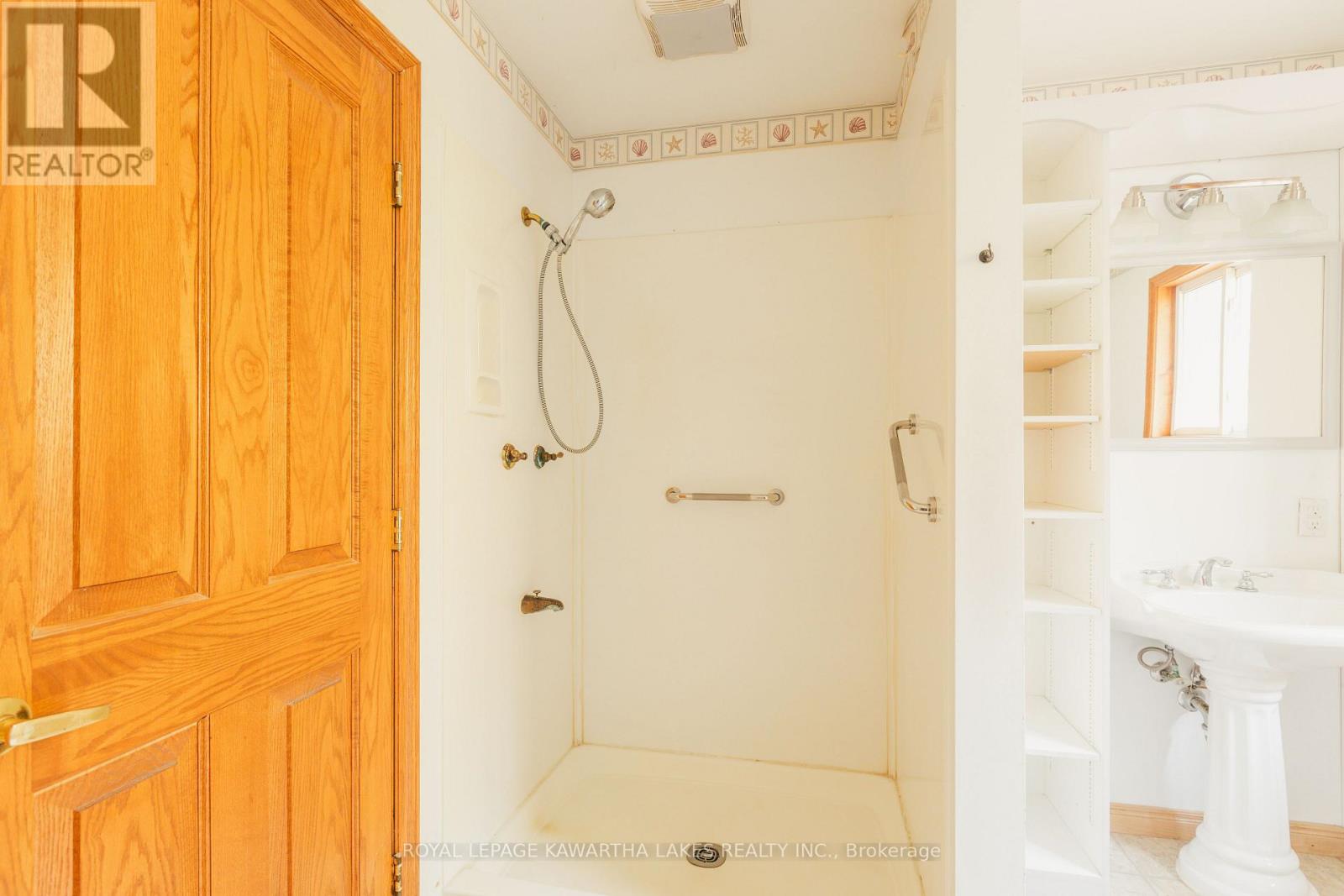 693 Balsam Lake Drive, Kawartha Lakes, Ontario  K0M 2B0 - Photo 19 - X12475205