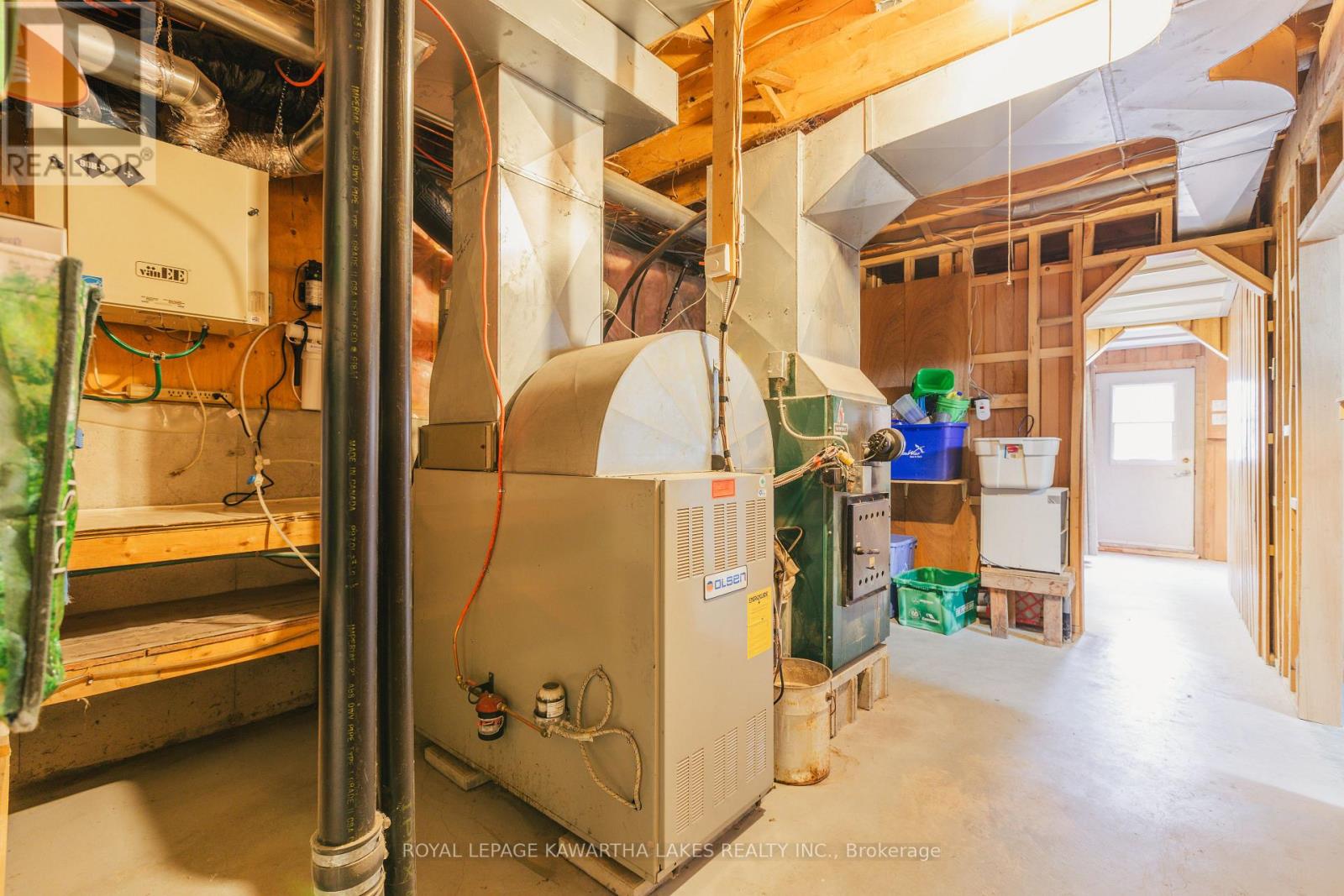 693 Balsam Lake Drive, Kawartha Lakes, Ontario  K0M 2B0 - Photo 37 - X12475205