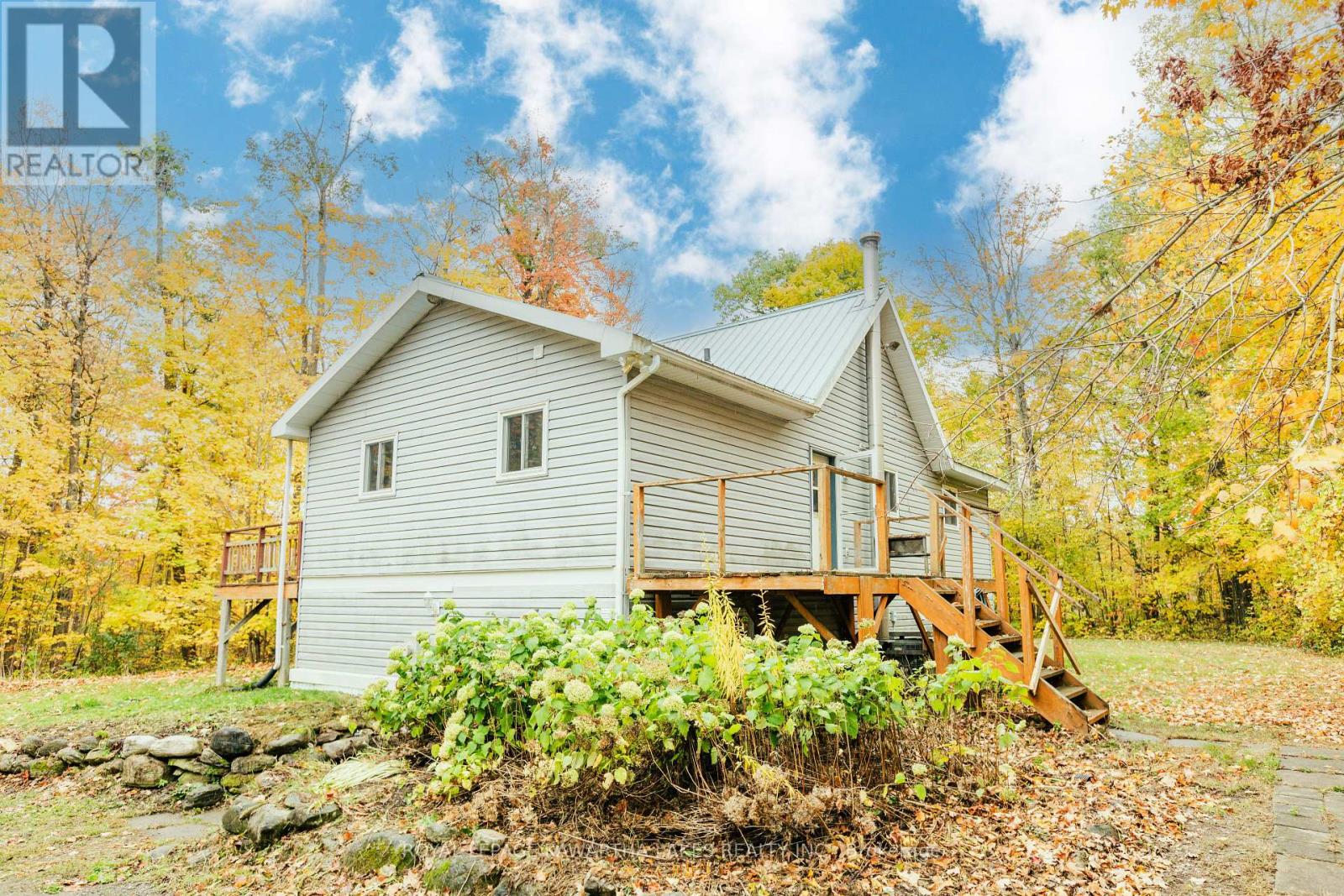 693 Balsam Lake Drive, Kawartha Lakes, Ontario  K0M 2B0 - Photo 38 - X12475205