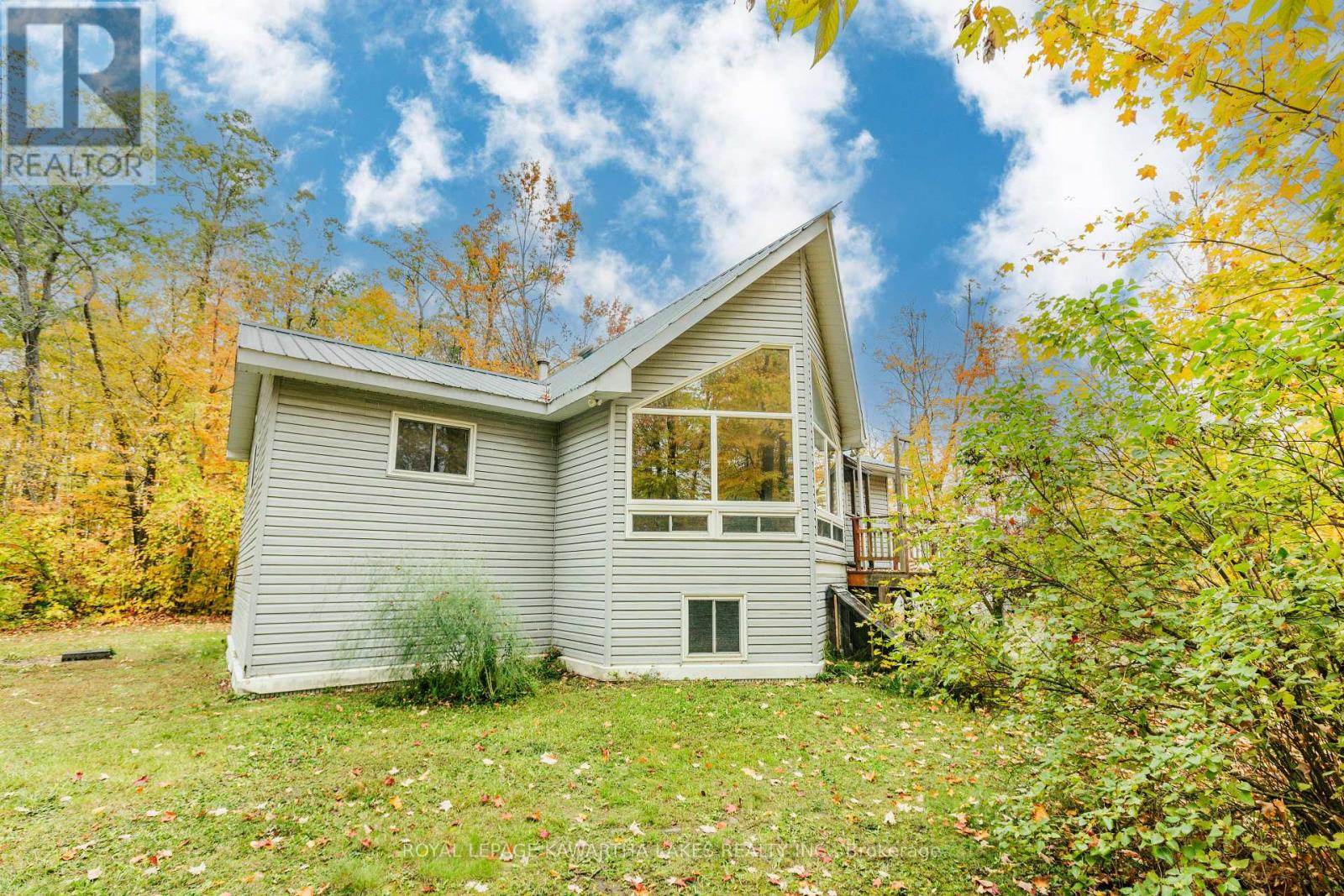 693 Balsam Lake Drive, Kawartha Lakes, Ontario  K0M 2B0 - Photo 4 - X12475205