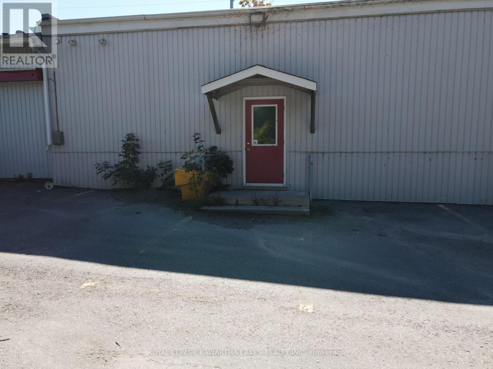 1740 Sqft - 328 Mill Street, Brock, Ontario  L0K 1A0 - Photo 17 - N12487414