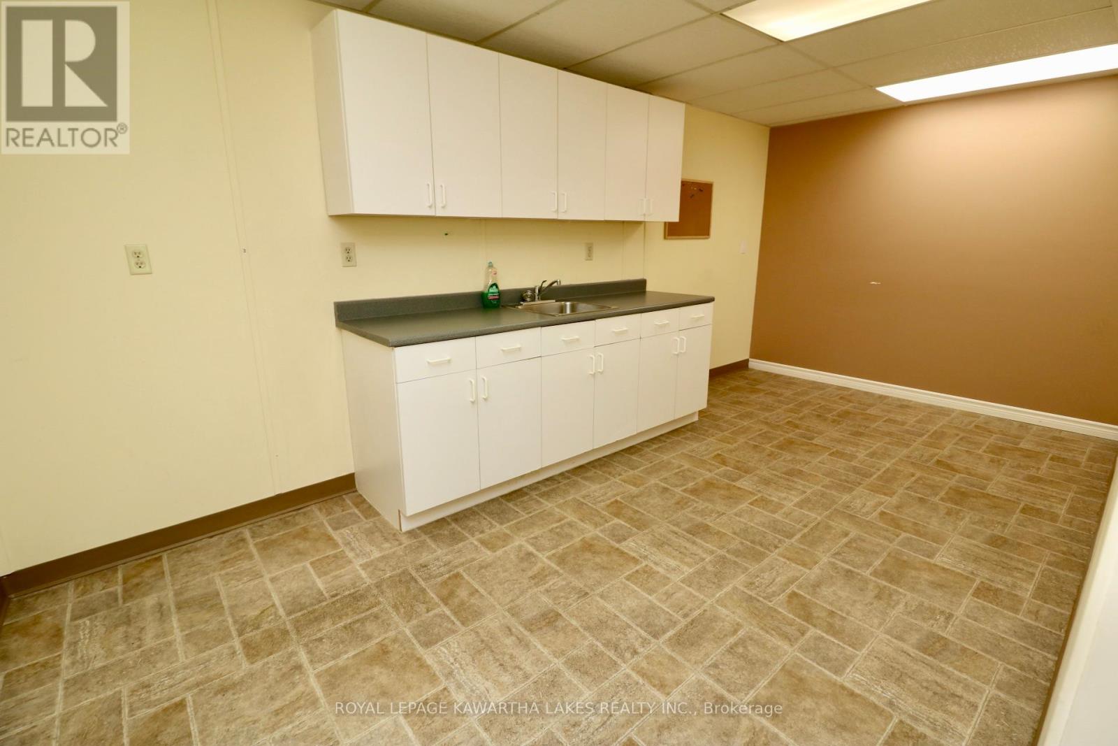 1740 Sqft - 328 Mill Street, Brock, Ontario  L0K 1A0 - Photo 5 - N12487414