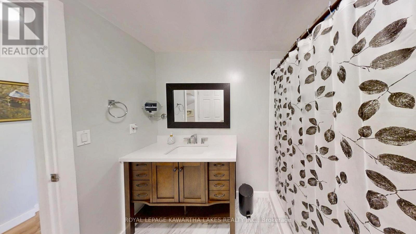 31410 Lake Ridge Road, Georgina, Ontario  L0E 1N0 - Photo 30 - N12496954