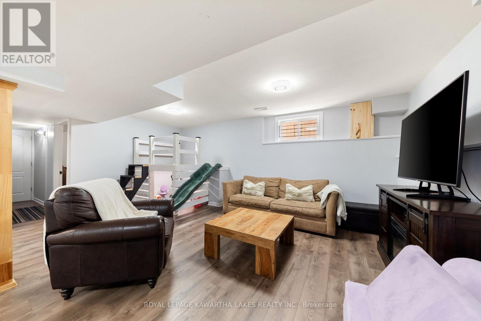 29 Logan Lane, Kawartha Lakes, Ontario  K9V 0L3 - Photo 37 - X12506564