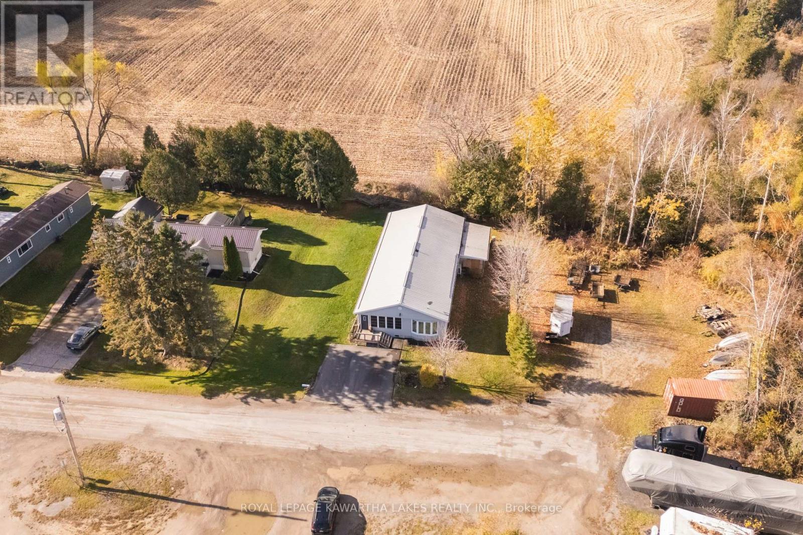 18 Hill Street, Kawartha Lakes, Ontario  K9V 0H5 - Photo 2 - X12510914