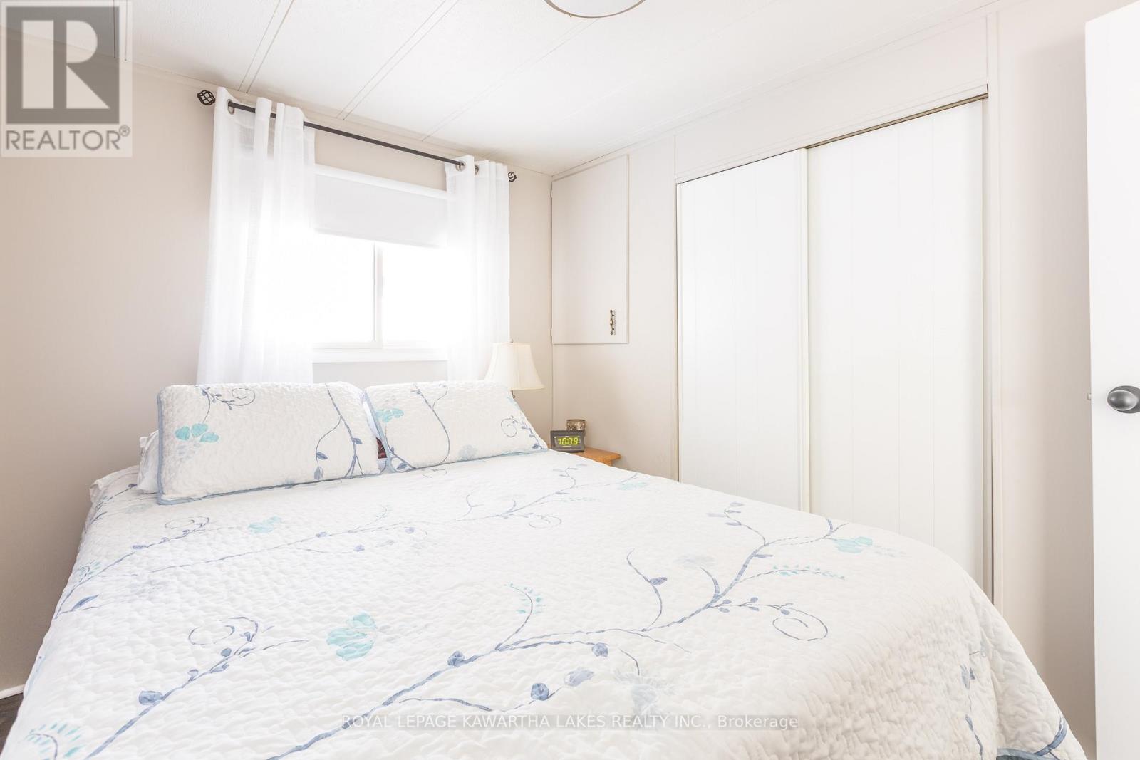 18 Hill Street, Kawartha Lakes, Ontario  K9V 0H5 - Photo 25 - X12510914