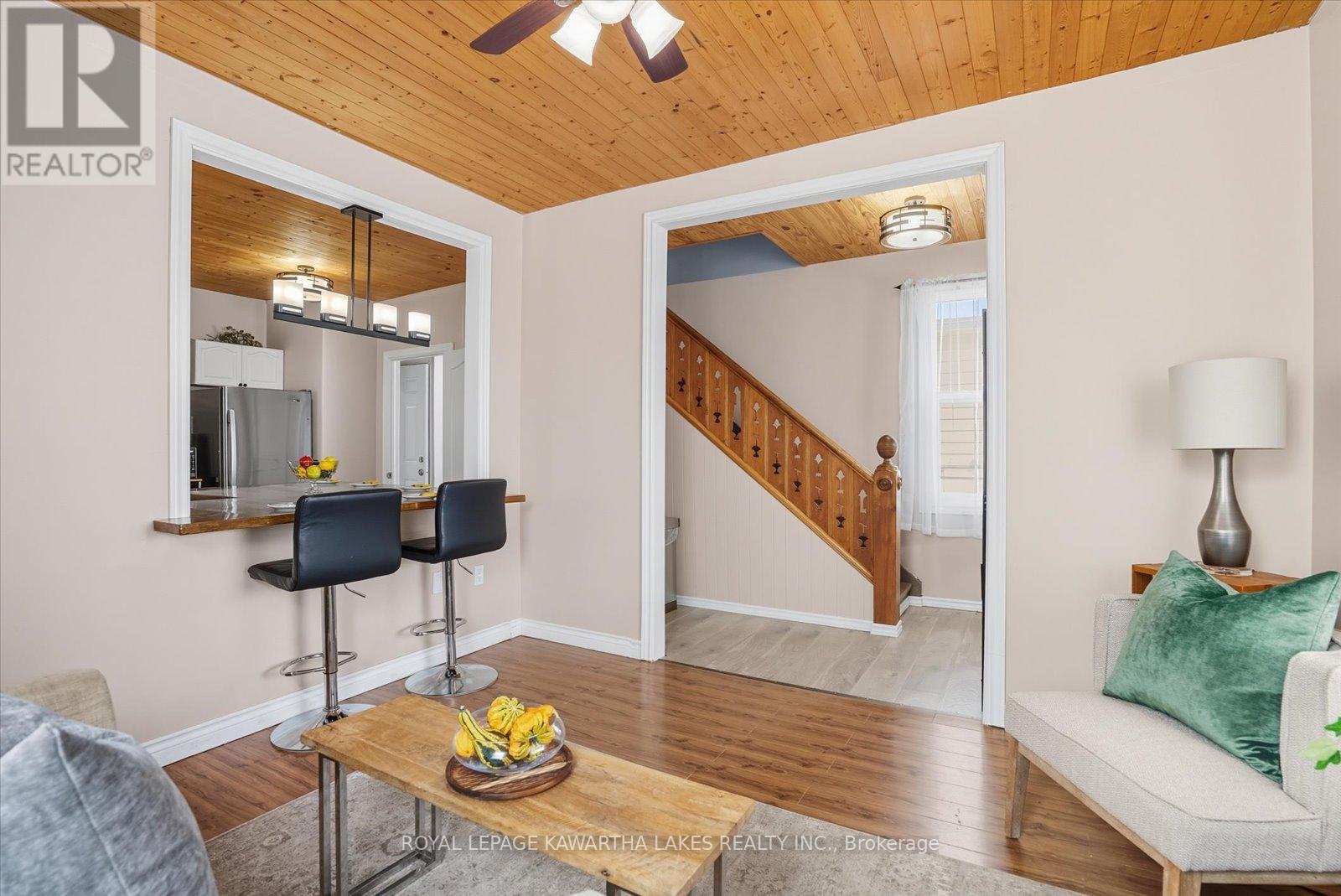 18 Mary Street W, Kawartha Lakes, Ontario  K9V 2N4 - Photo 10 - X12531882