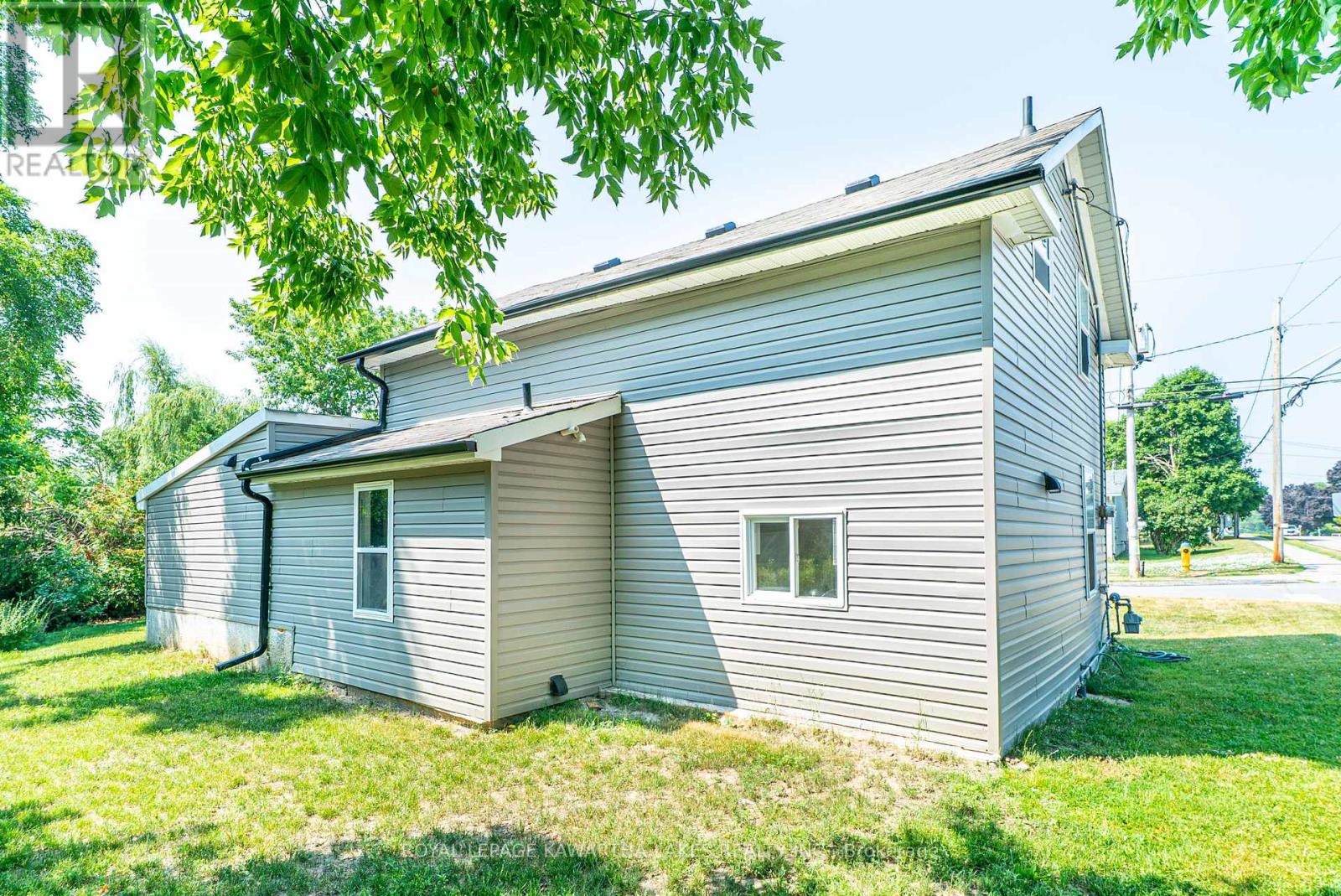 50 St Patrick Street, Kawartha Lakes, Ontario  K9V 1R3 - Photo 30 - X12540502