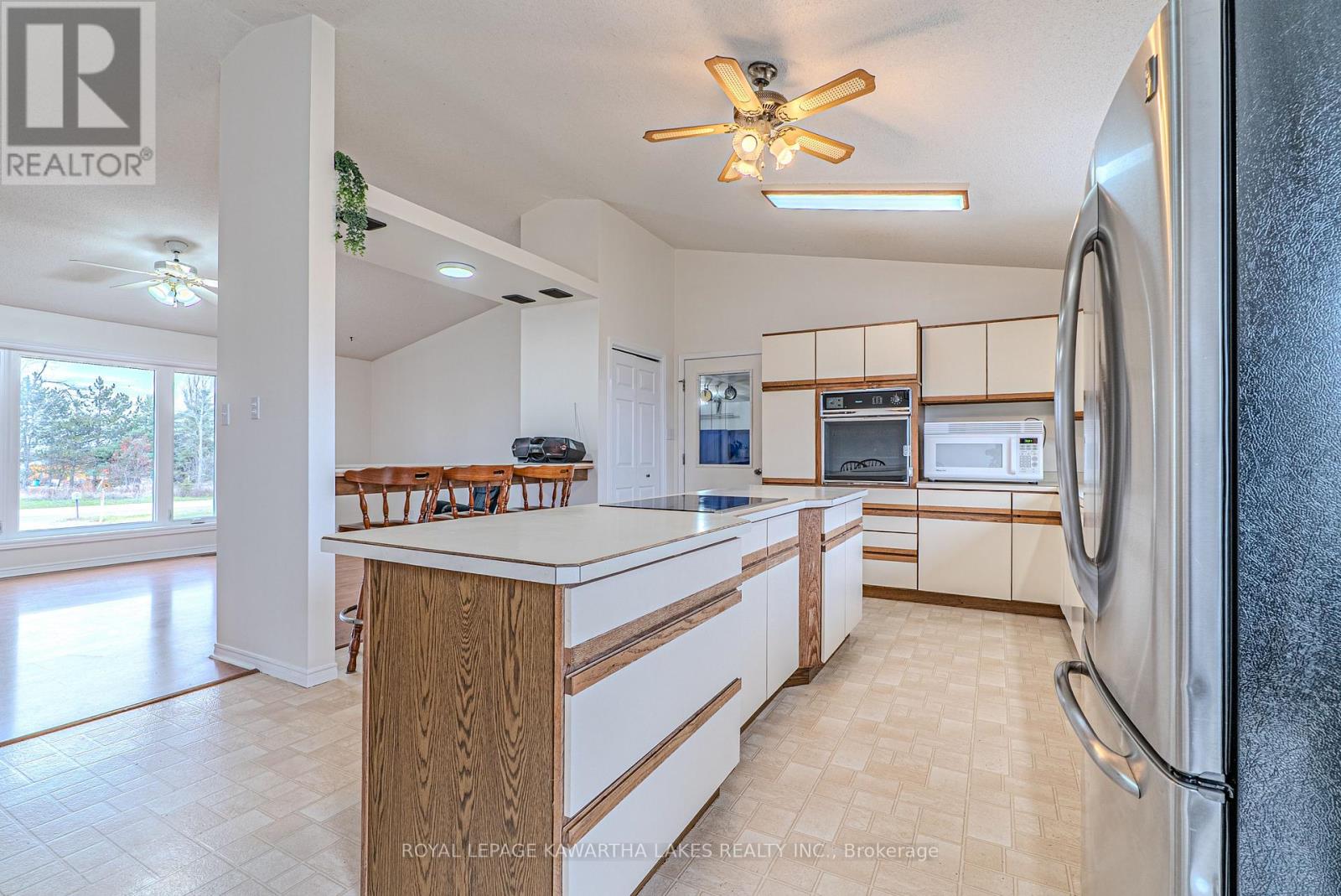 4170 Hwy 35, Kawartha Lakes, Ontario  K0M 1G0 - Photo 13 - X12578506